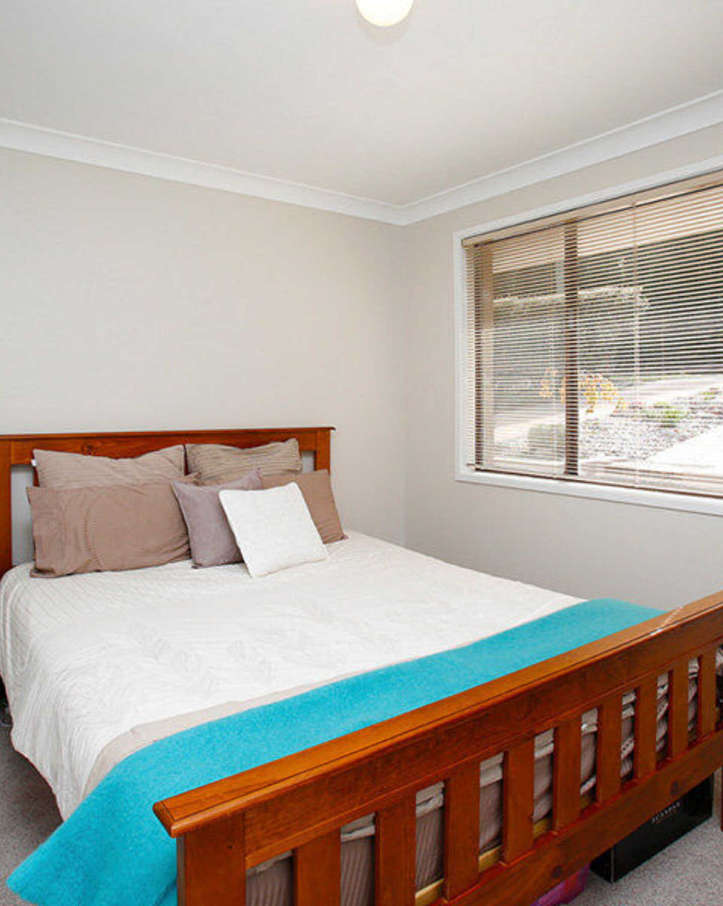 61 Middle Road Exeter, Exeter - Thumbnail 8