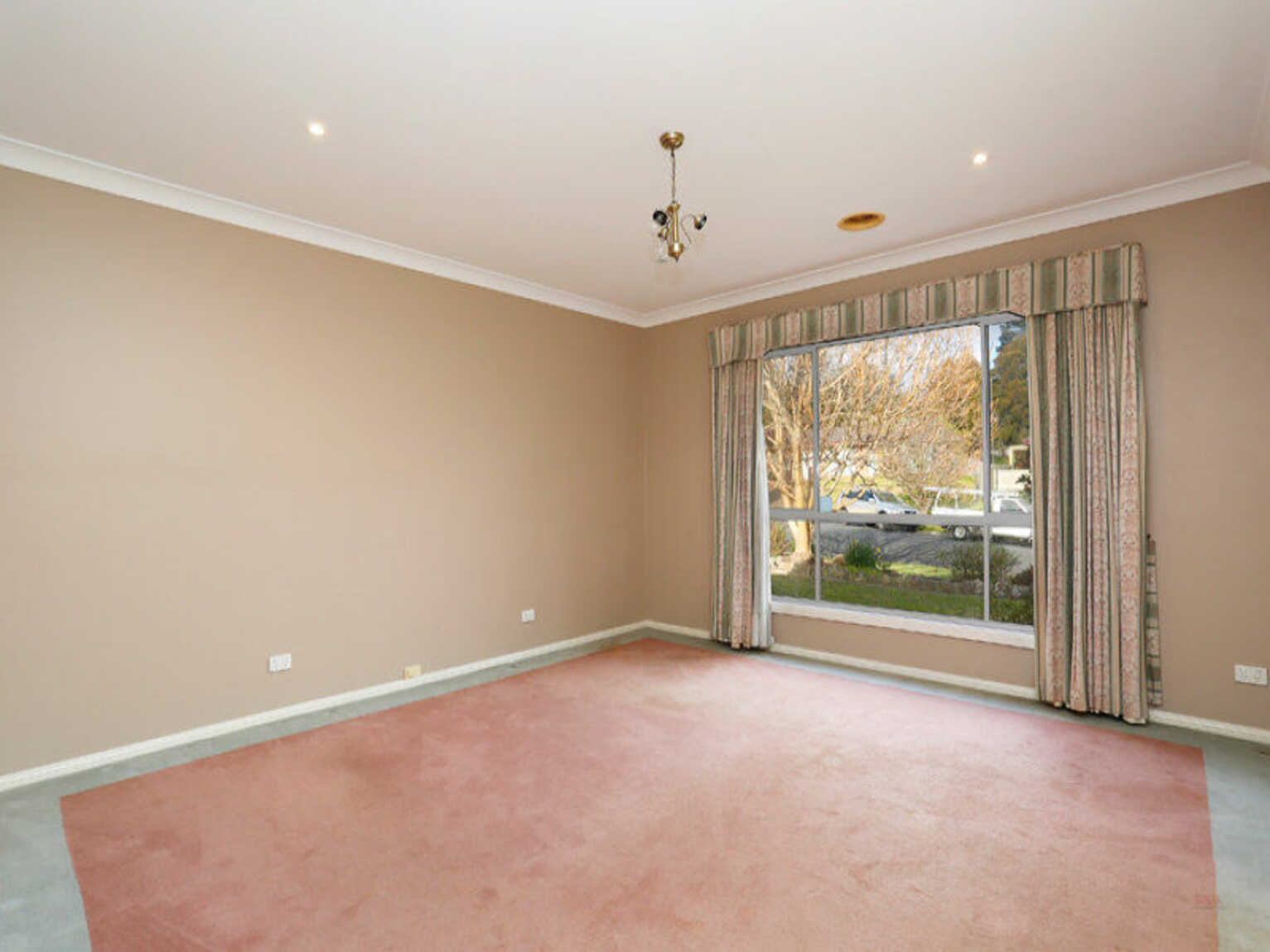 32 Simon Place Moss Vale