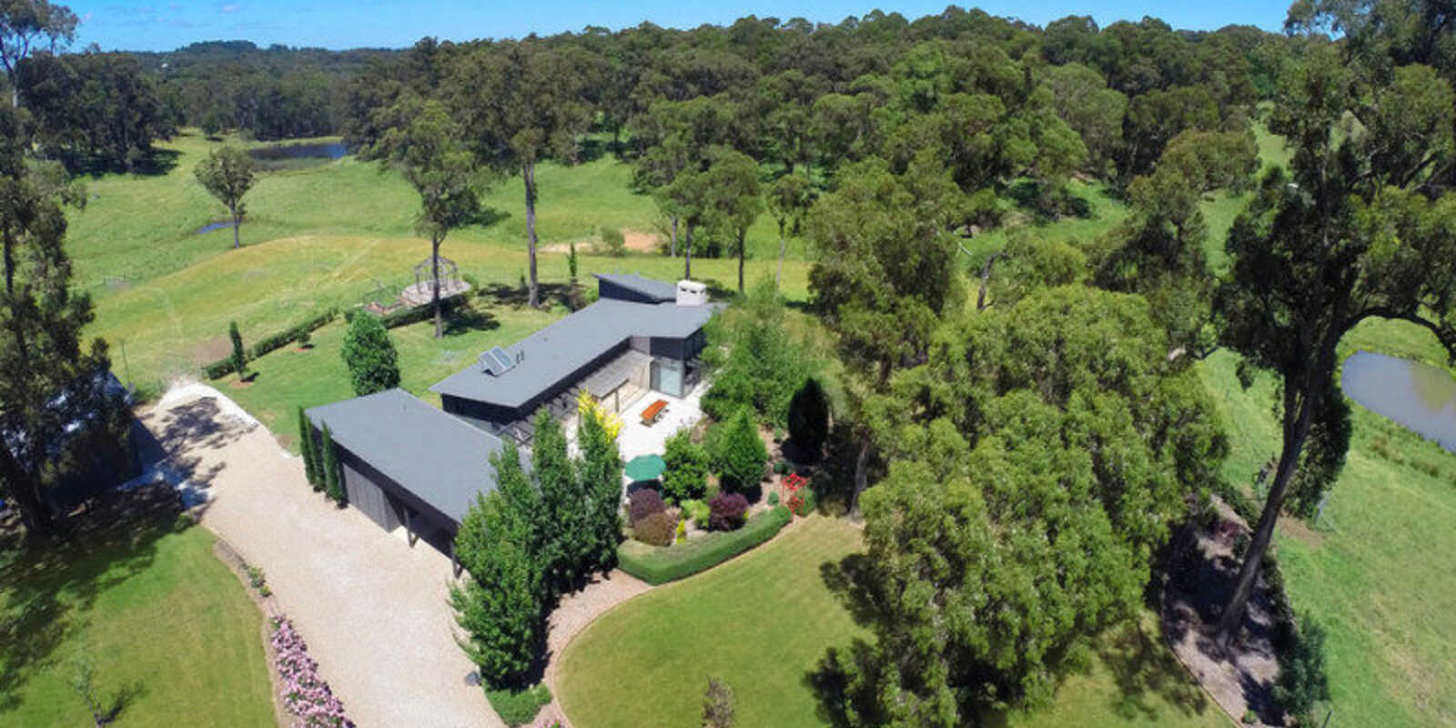 27 Ringwood Lane Exeter