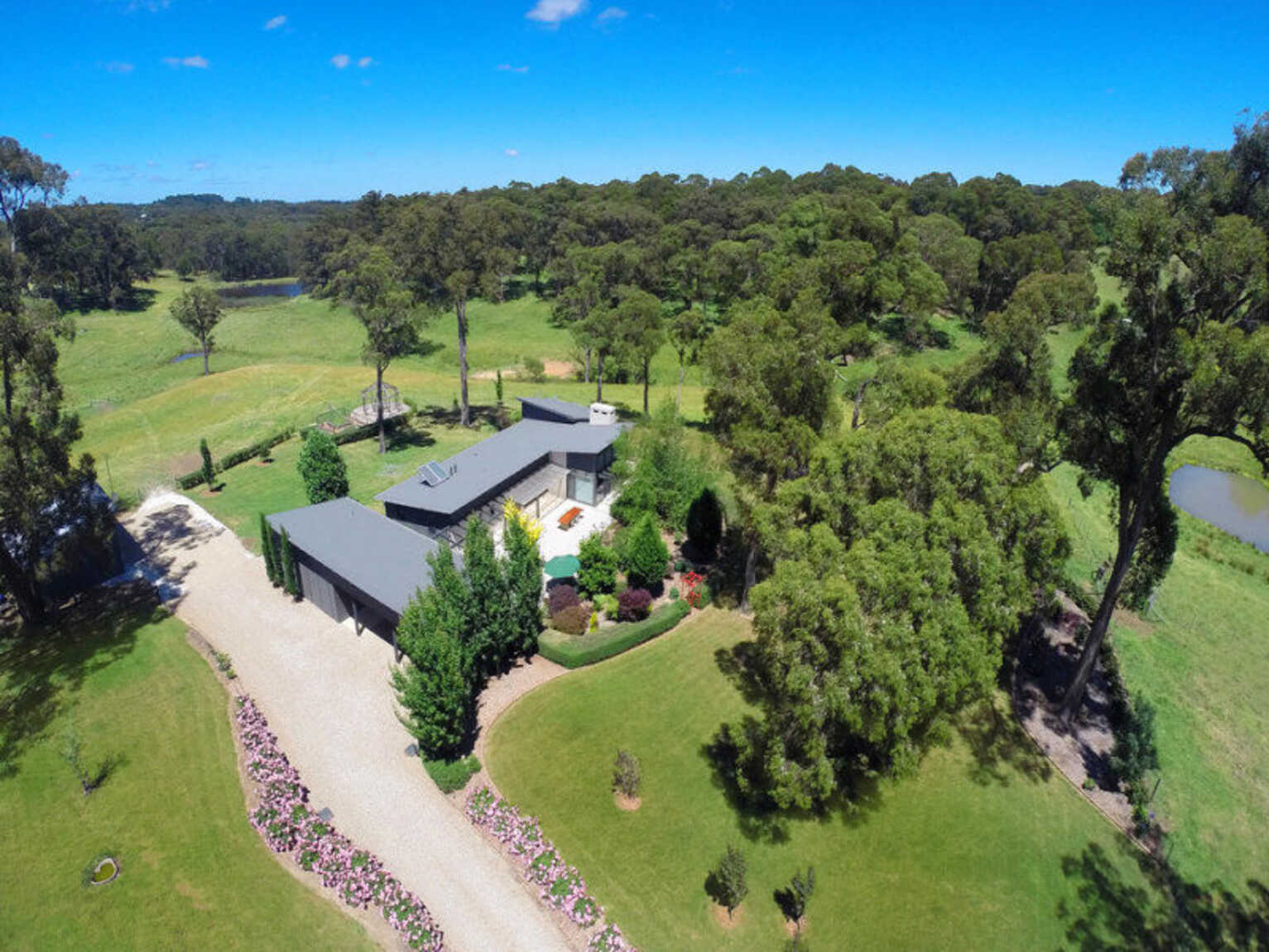 27 Ringwood Lane Exeter