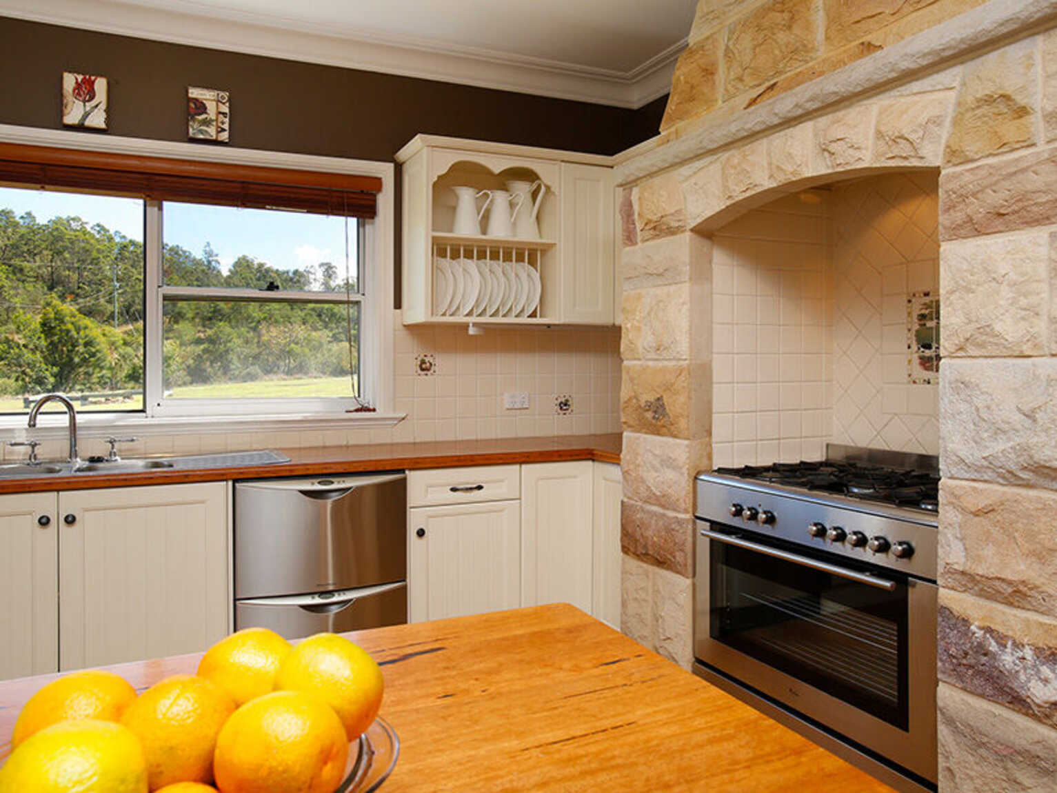2952 Wombeyan Caves Road Bullio 2952 Wombeyan Caves Road Bullio