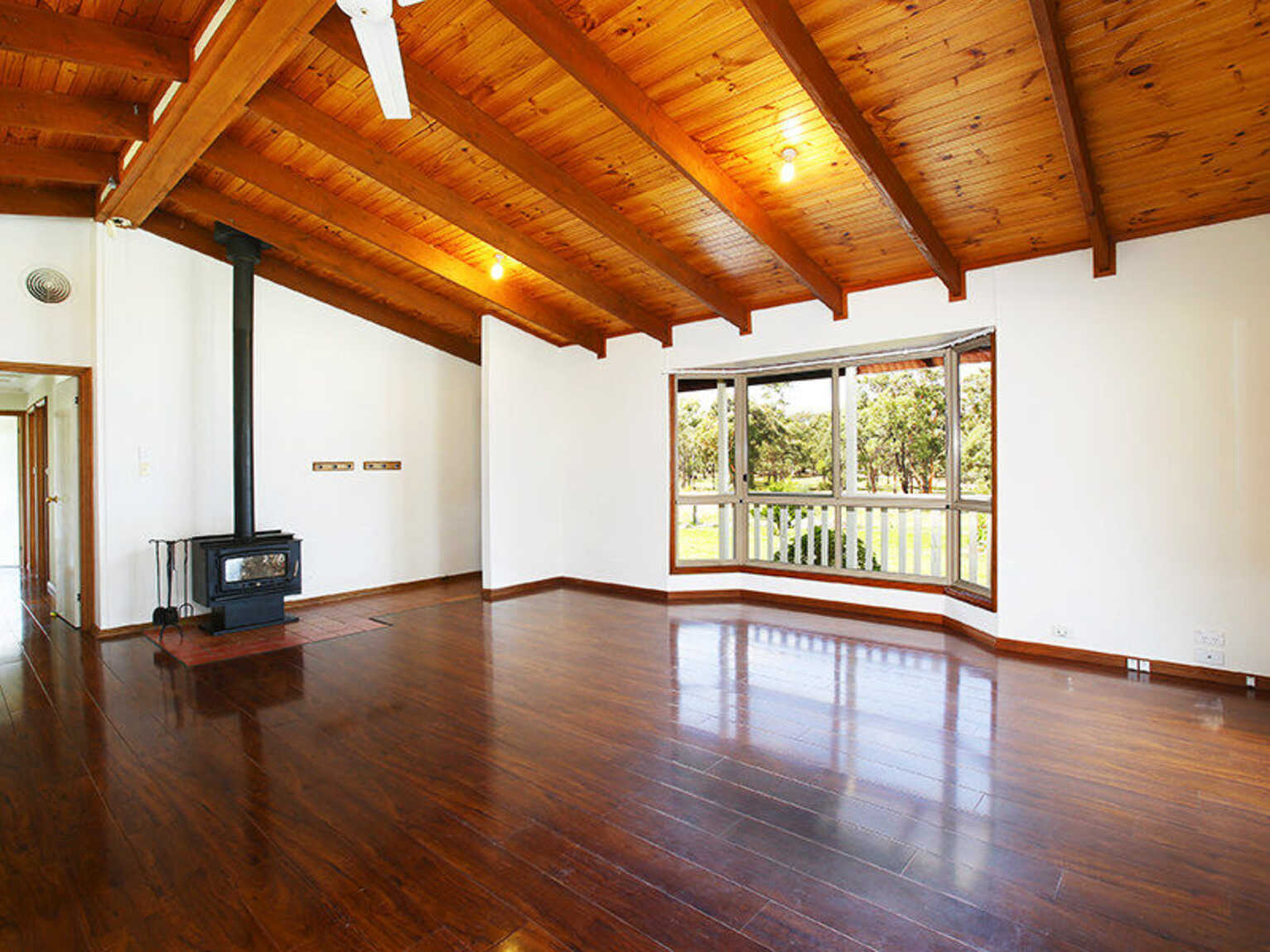 1111 Tugalong Road Canyonleigh 1111 Tugalong Road Canyonleigh