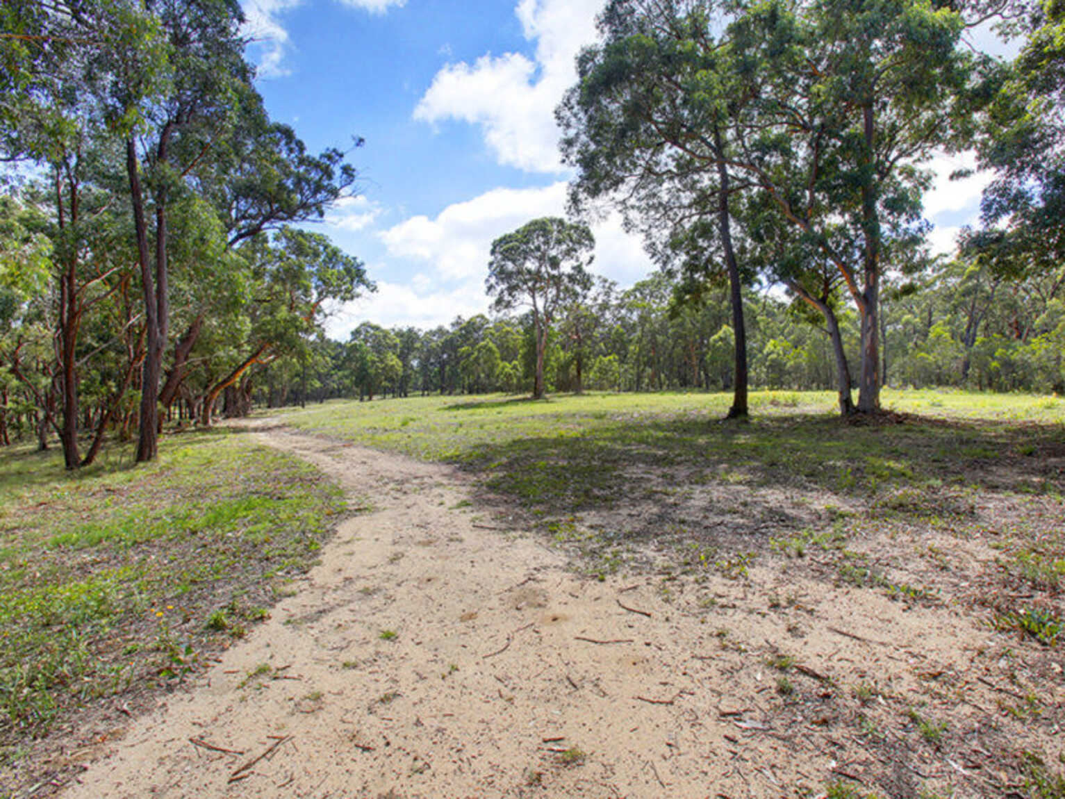 1111 Tugalong Road Canyonleigh 1111 Tugalong Road Canyonleigh