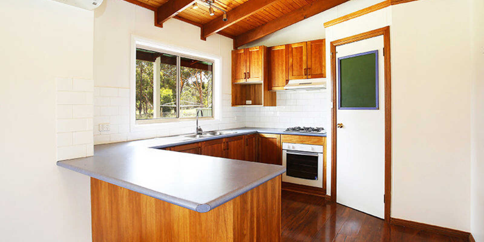 1111 Tugalong Road Canyonleigh 1111 Tugalong Road Canyonleigh
