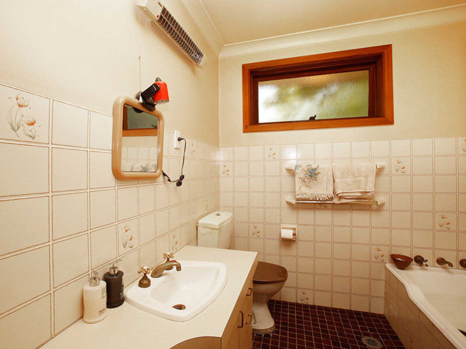 17 Hurlingham Avenue Burradoo 17 Hurlingham Avenue Burradoo