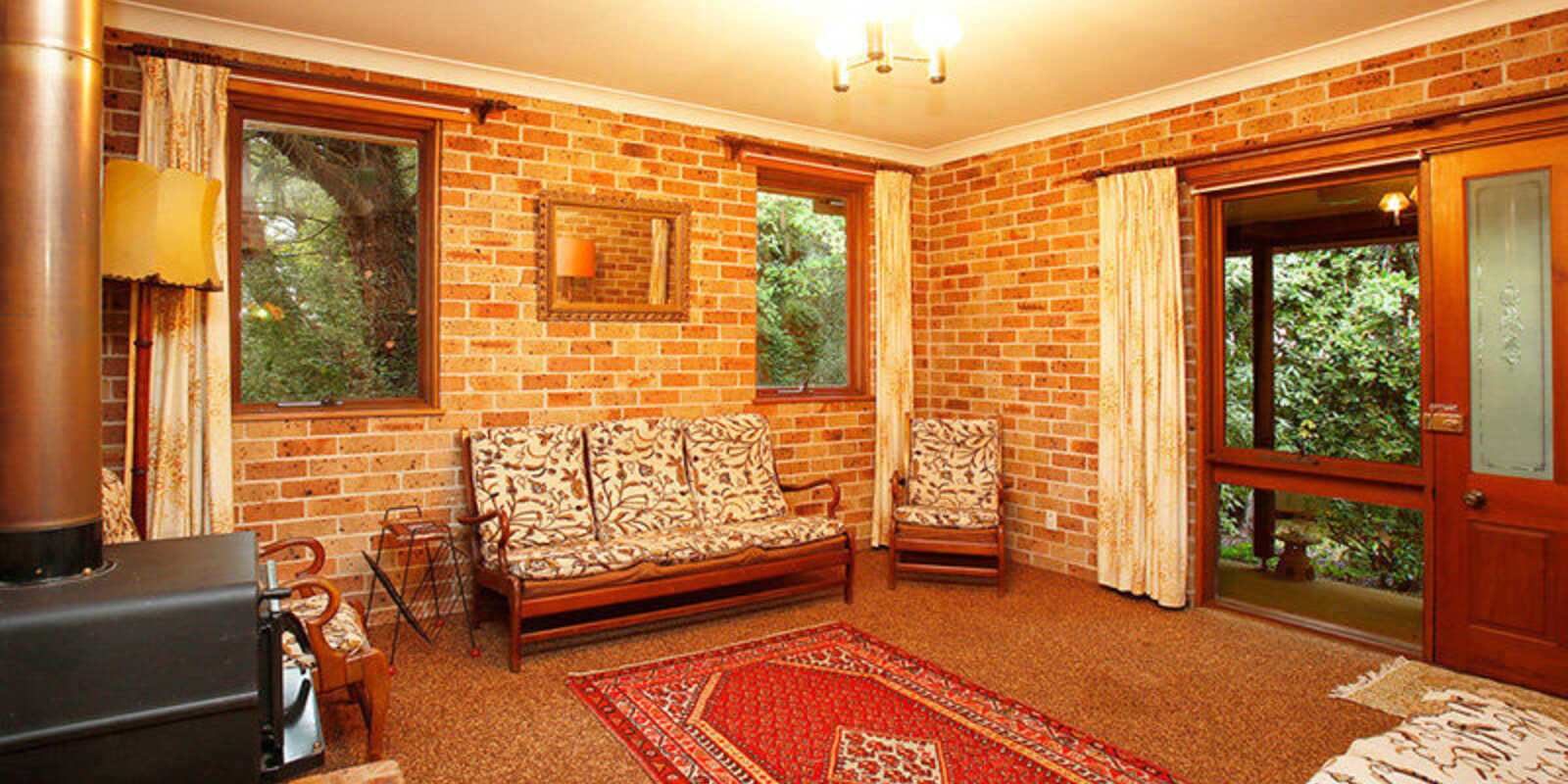 17 Hurlingham Avenue Burradoo 17 Hurlingham Avenue Burradoo