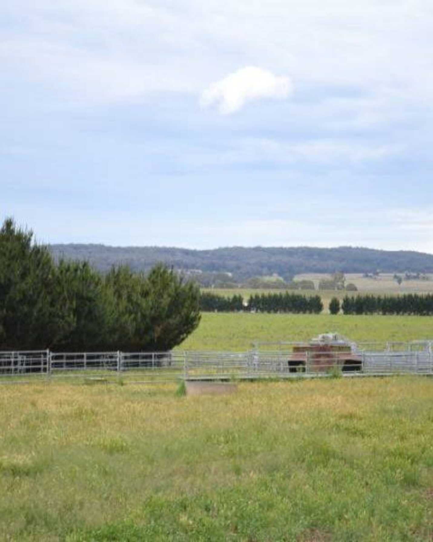 2563 'Summer Dell Pastoral' Lumley Lake Bathurst, Bathurst - Image 1