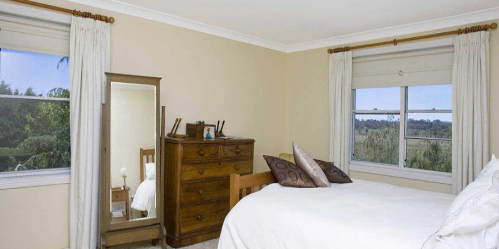 120 Nowra Road Moss Vale 120 Nowra Road Moss Vale