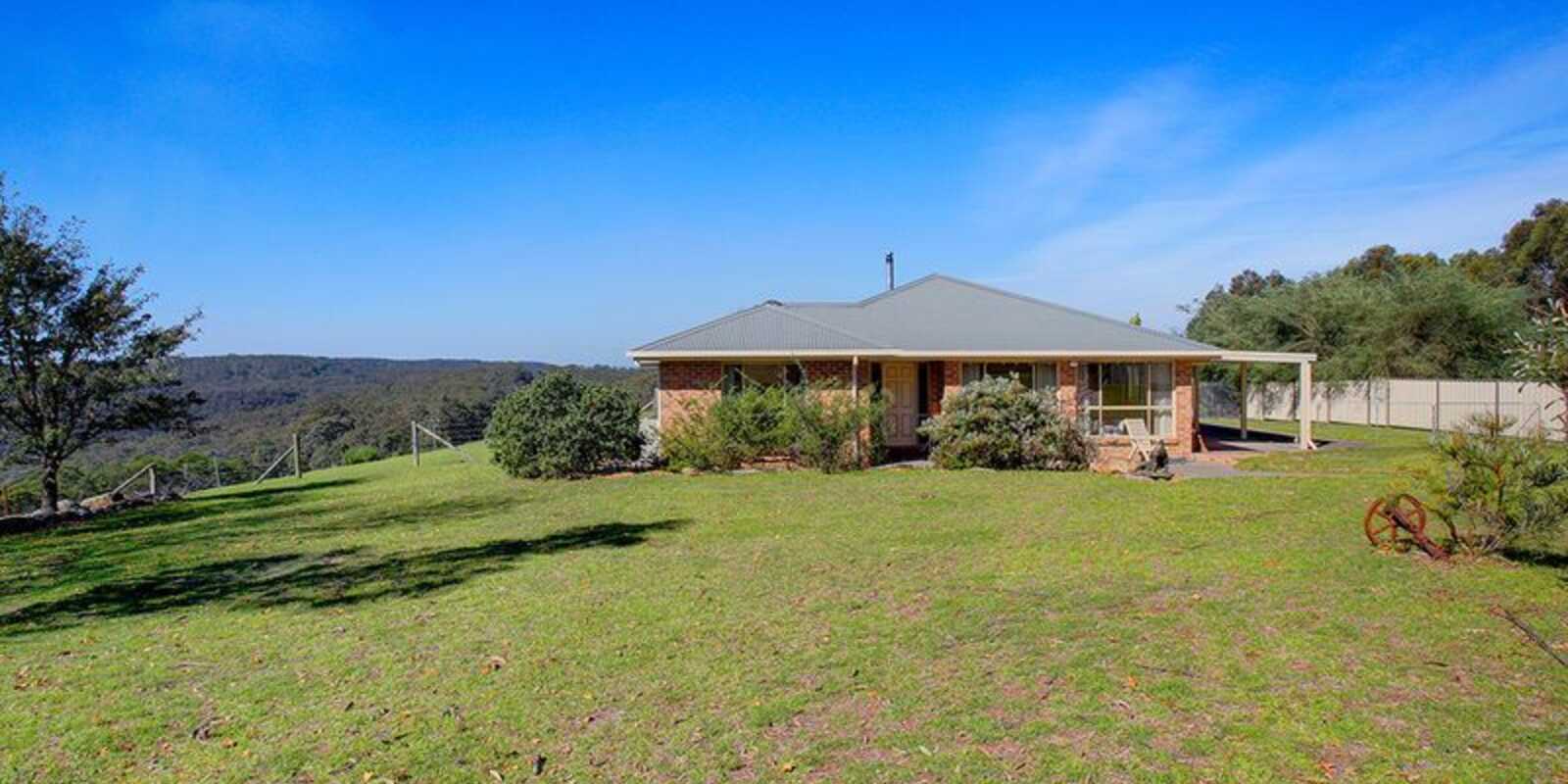1669 Caoura Road Tallong