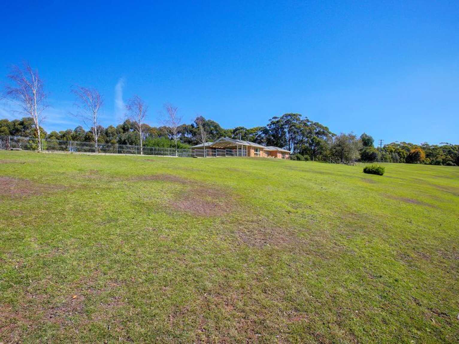 1669 Caoura Road Tallong