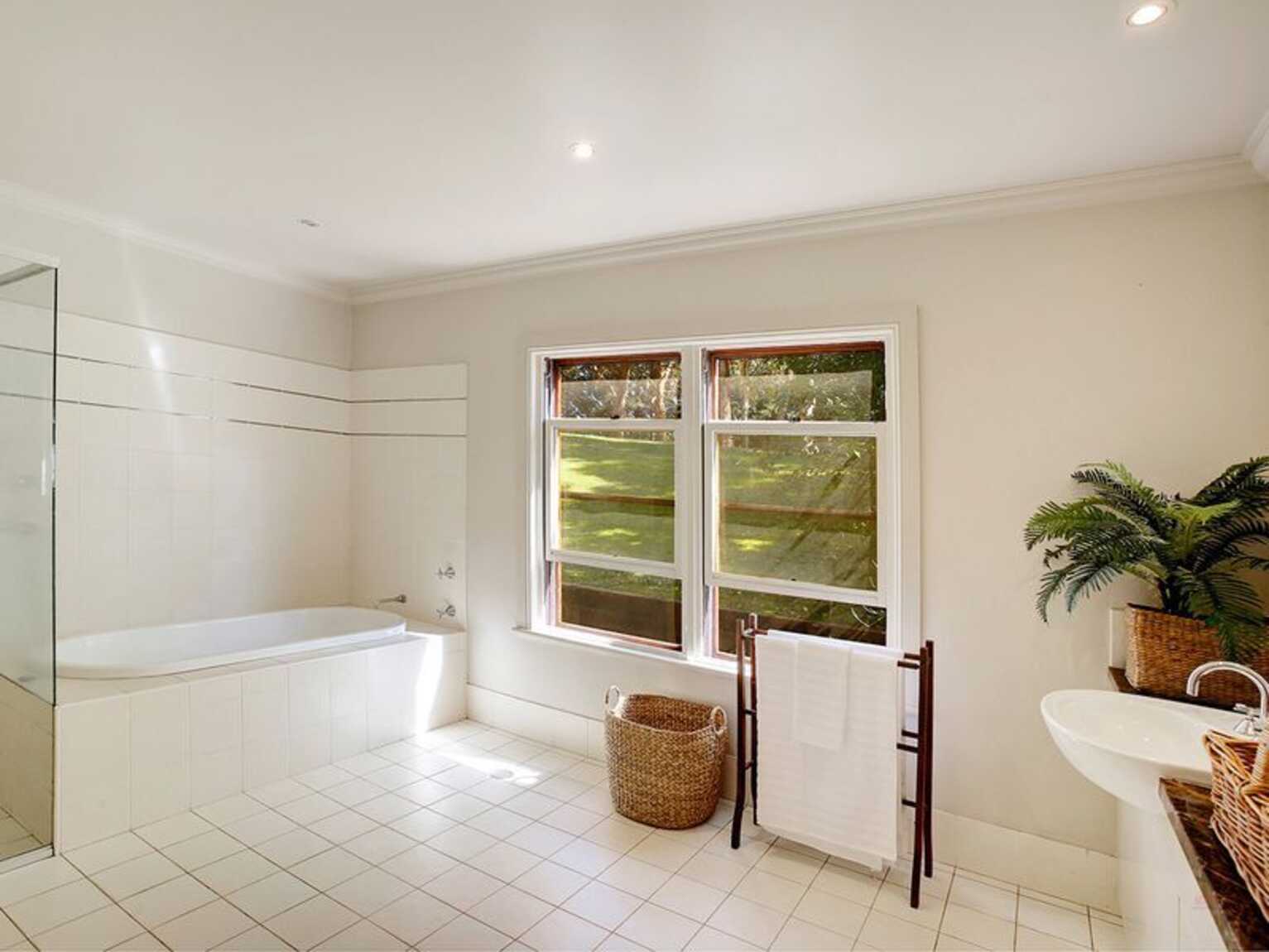 53 Ringwood Lane Exeter 53 Ringwood Lane Exeter