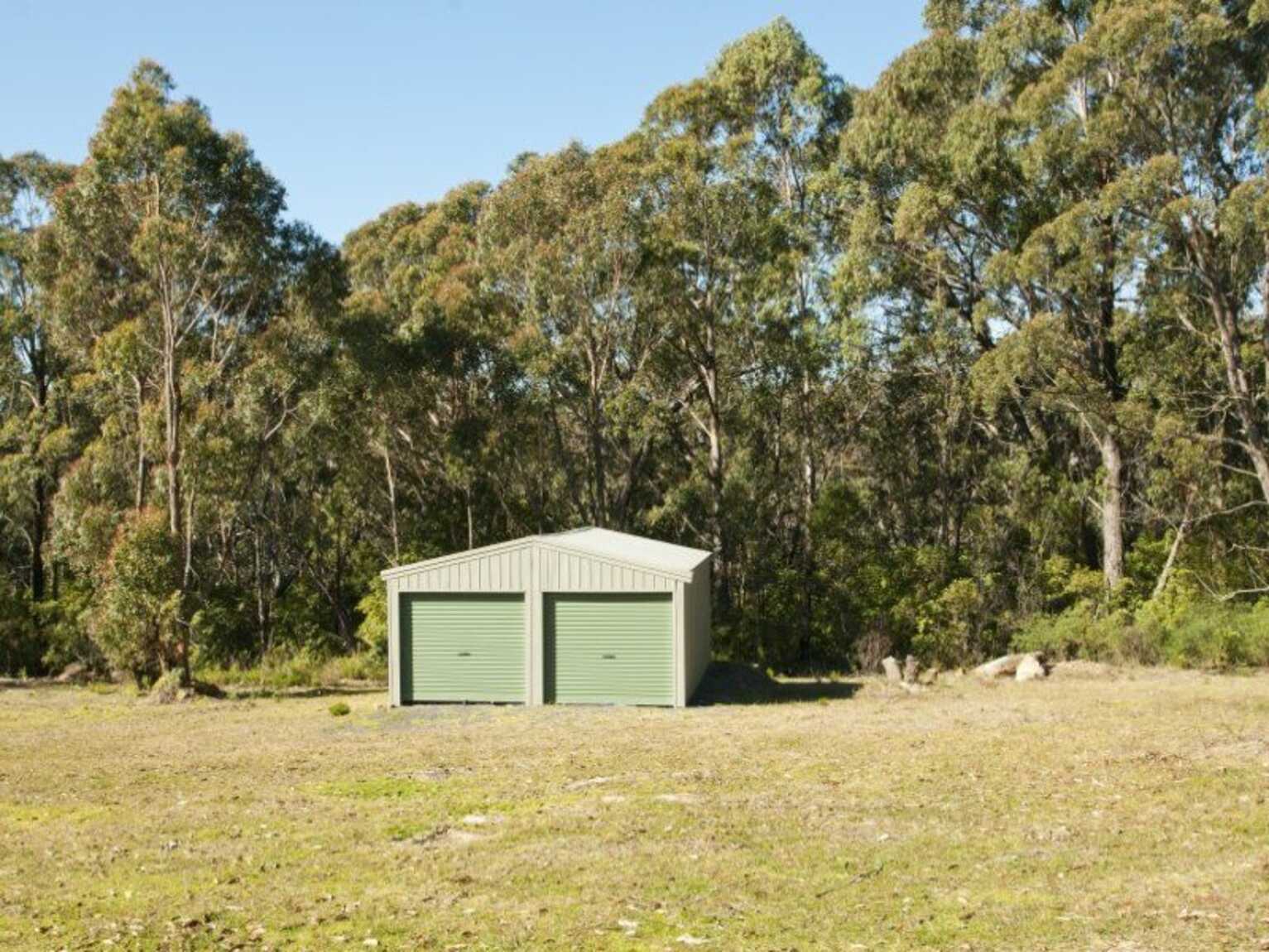 90 Corrie Road Alpine 90 Corrie Road Alpine