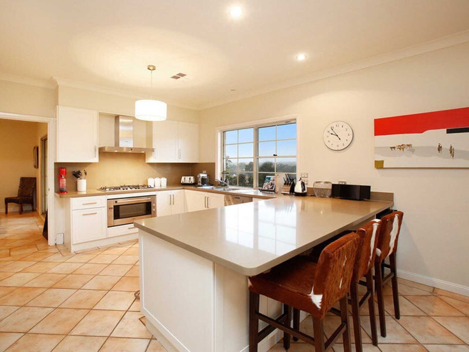 252 Inverary Road Canyonleigh 252 Inverary Road Canyonleigh