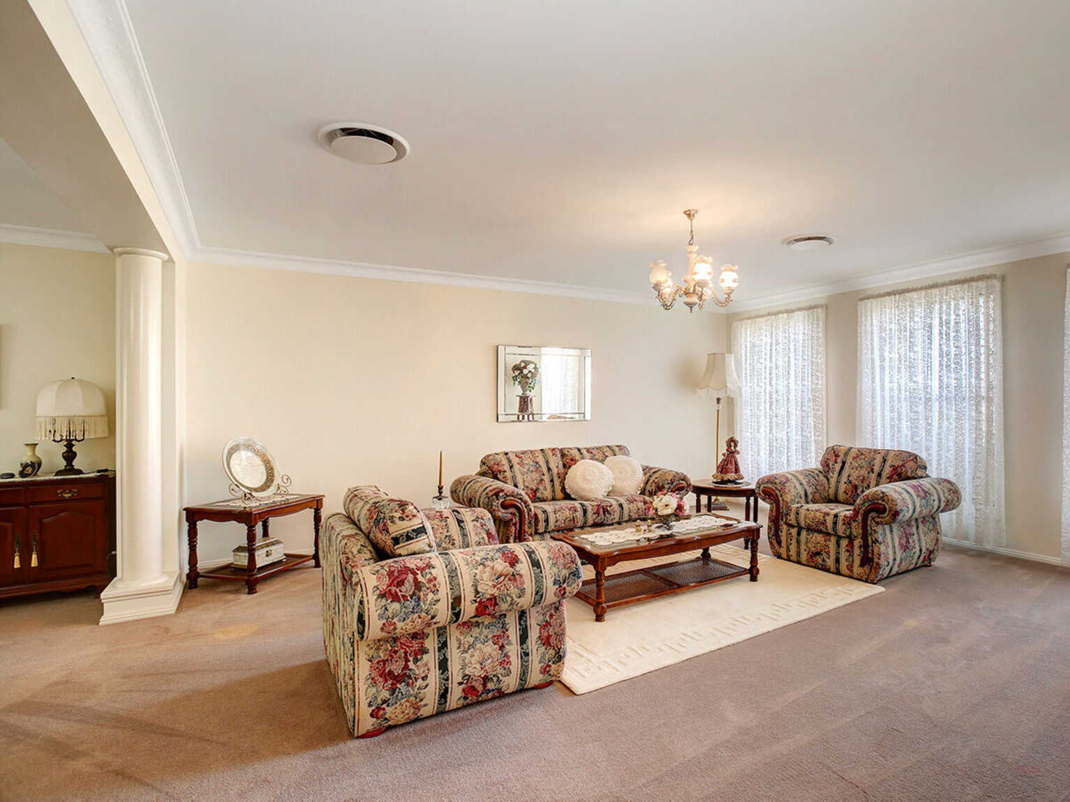10 Windsor Crescent Moss Vale