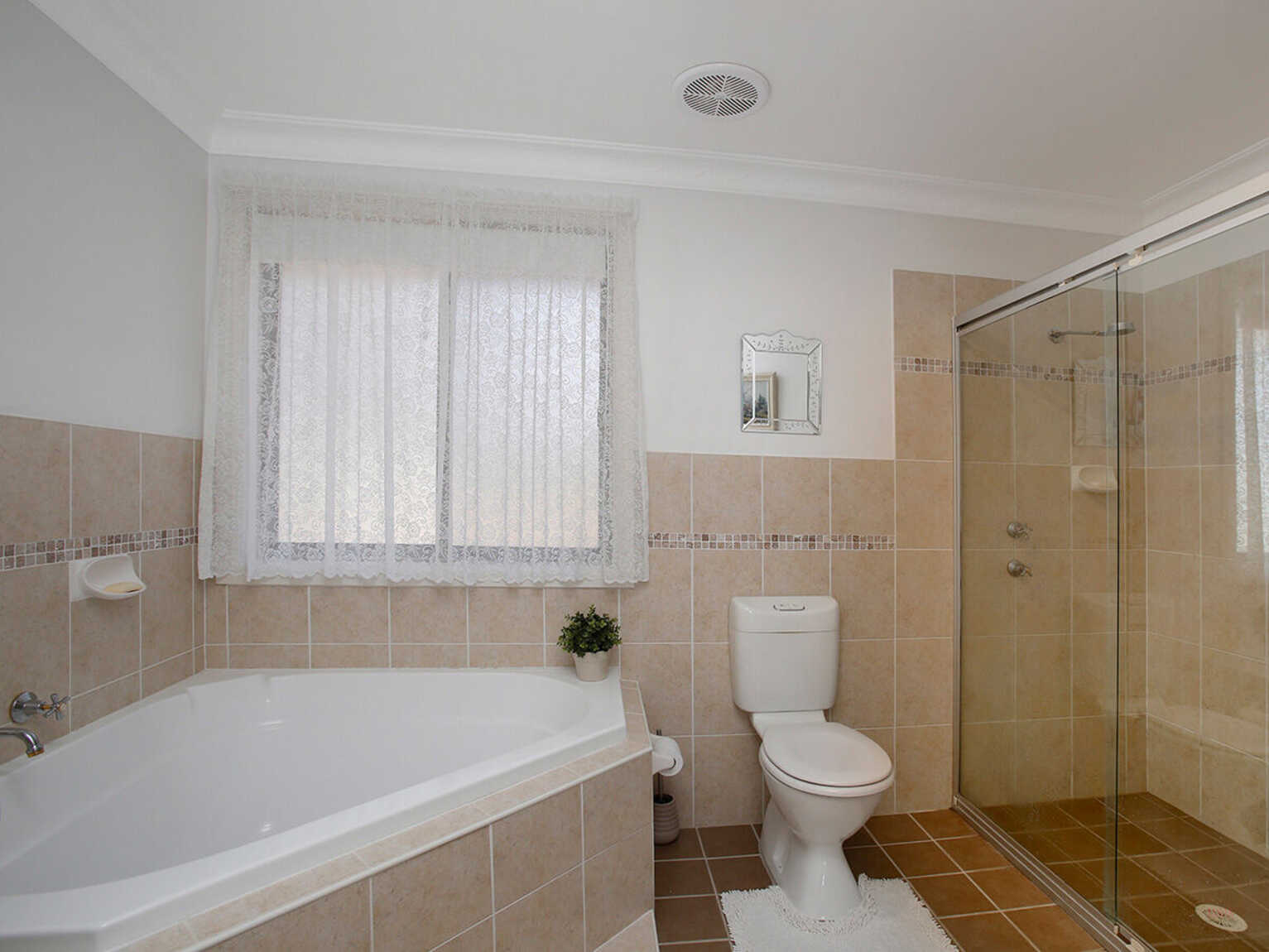 10 Windsor Crescent Moss Vale
