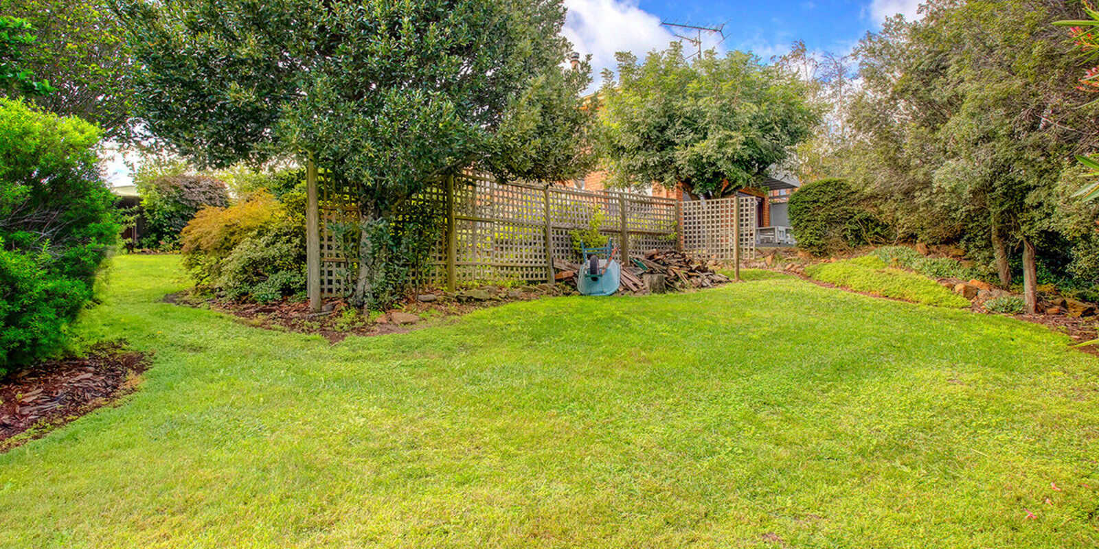23 - 25 Dengate Crescent Moss Vale 23 - 25 Dengate Crescent Moss Vale