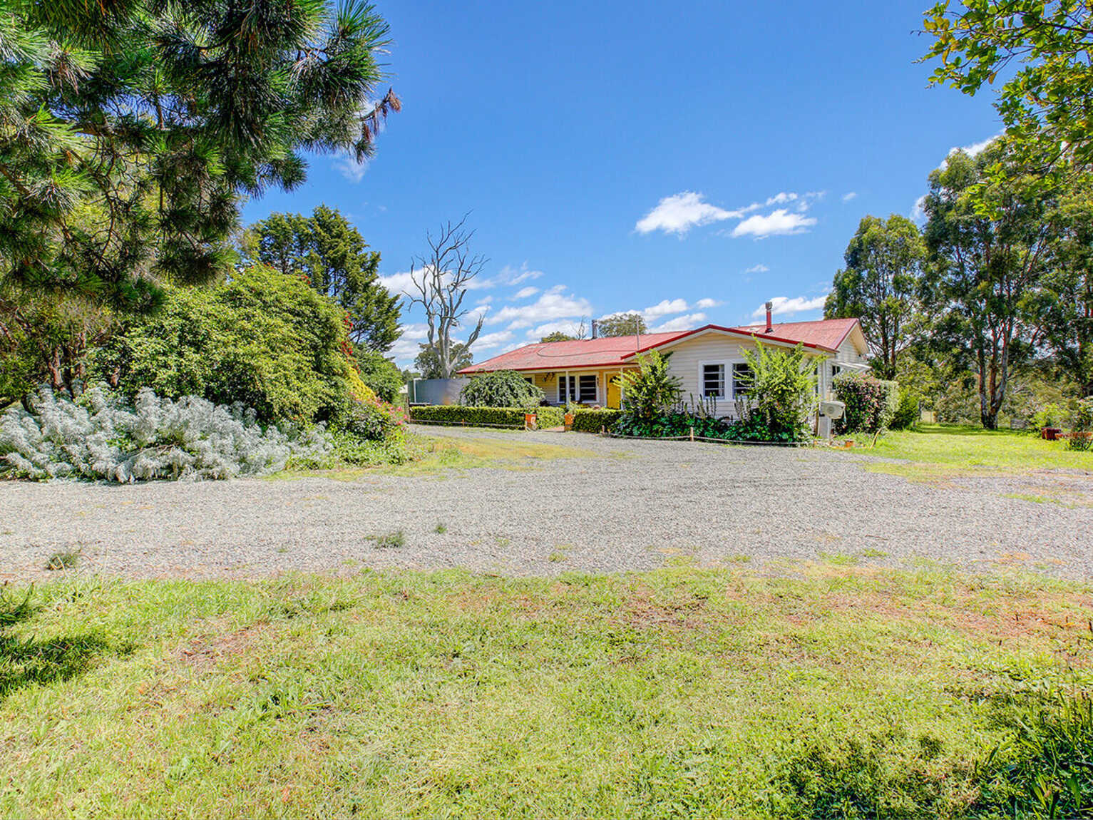 705 Caoura Road Tallong