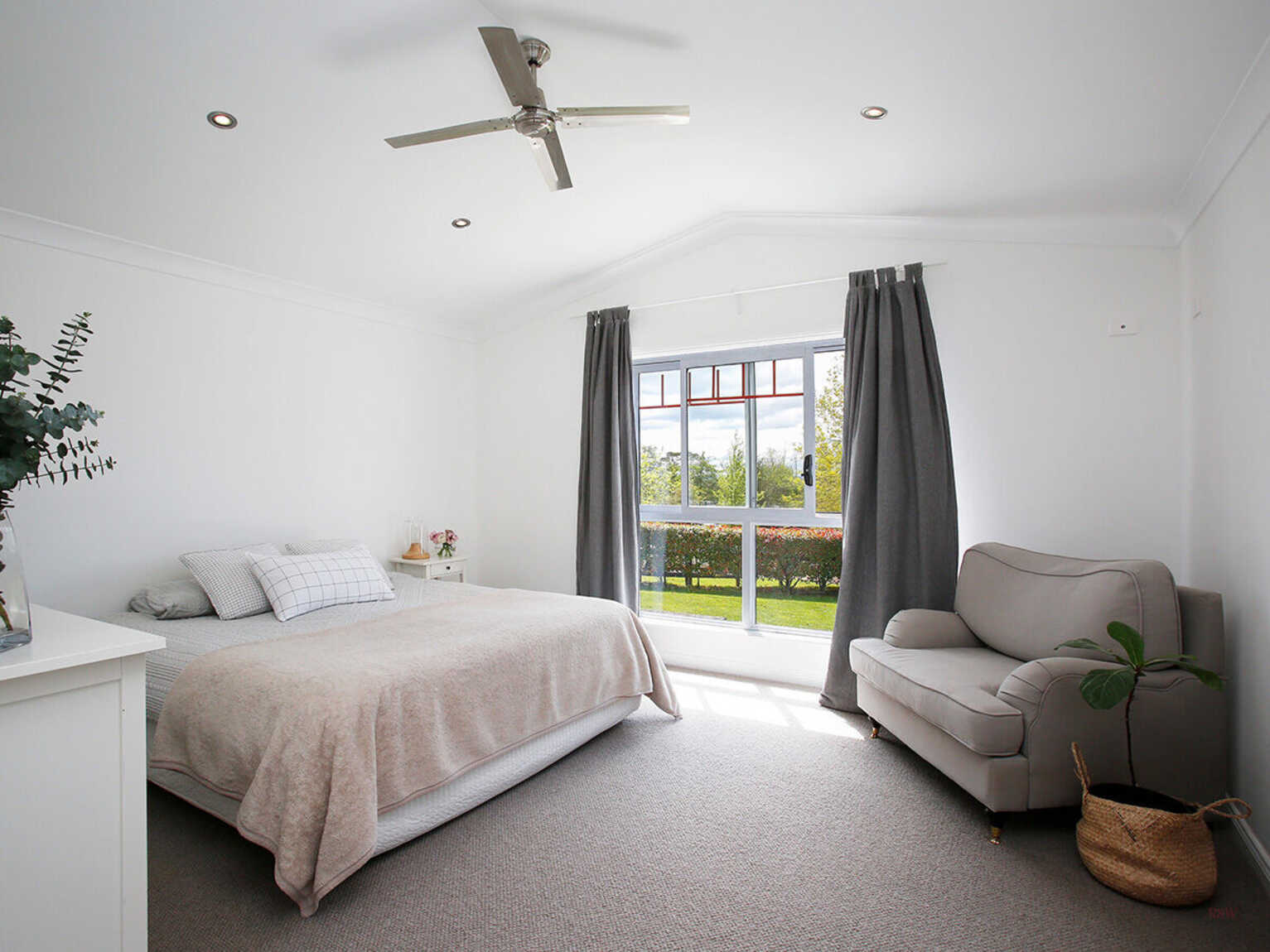 8 Sheil Place Exeter
