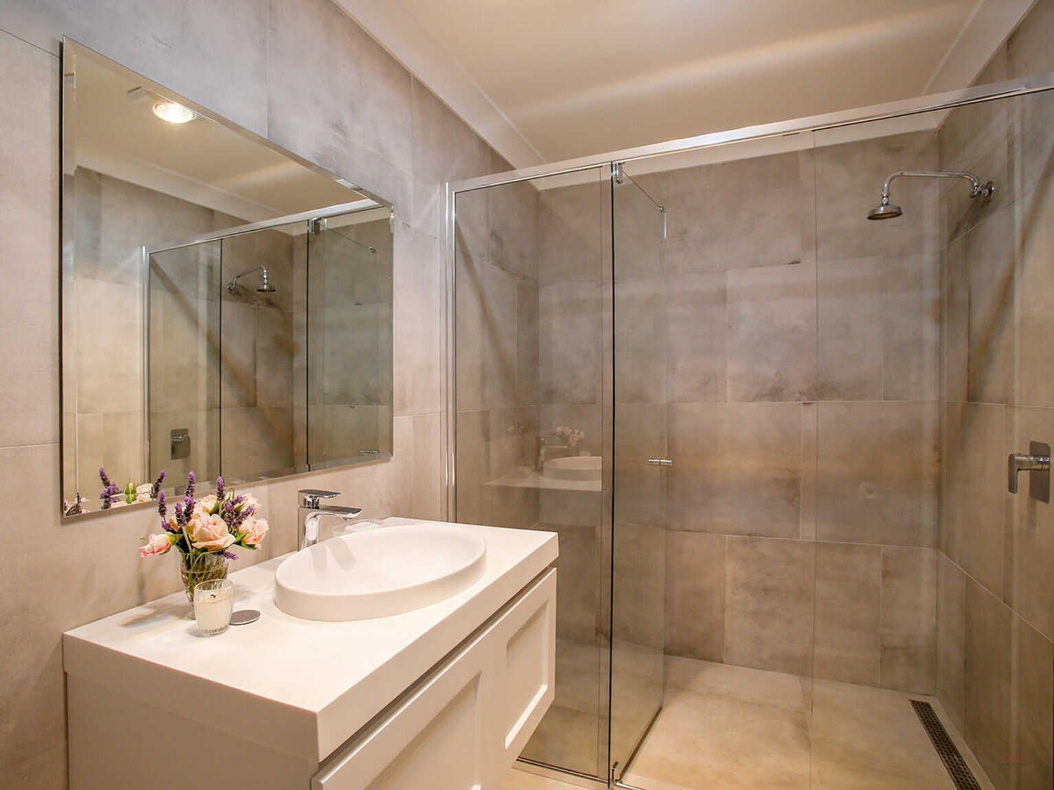 8 Sheil Place Exeter