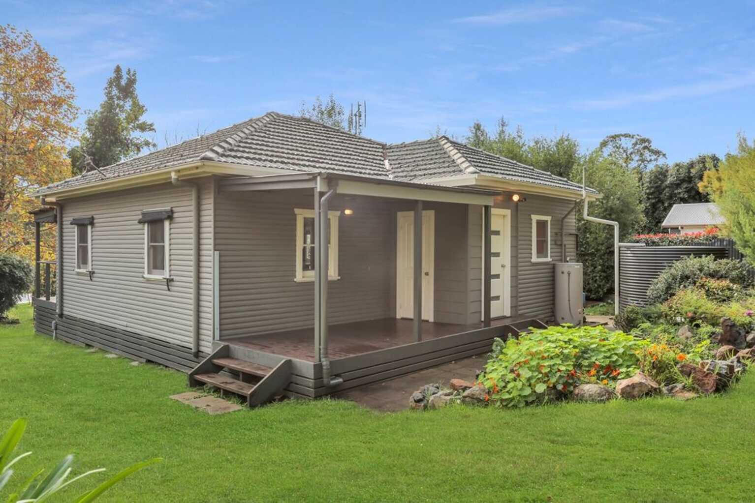 94 Railway Avenue Tallong