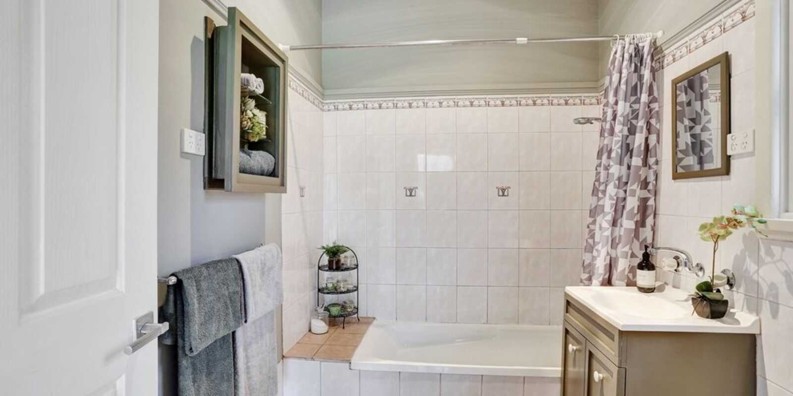 94 Railway Avenue Tallong