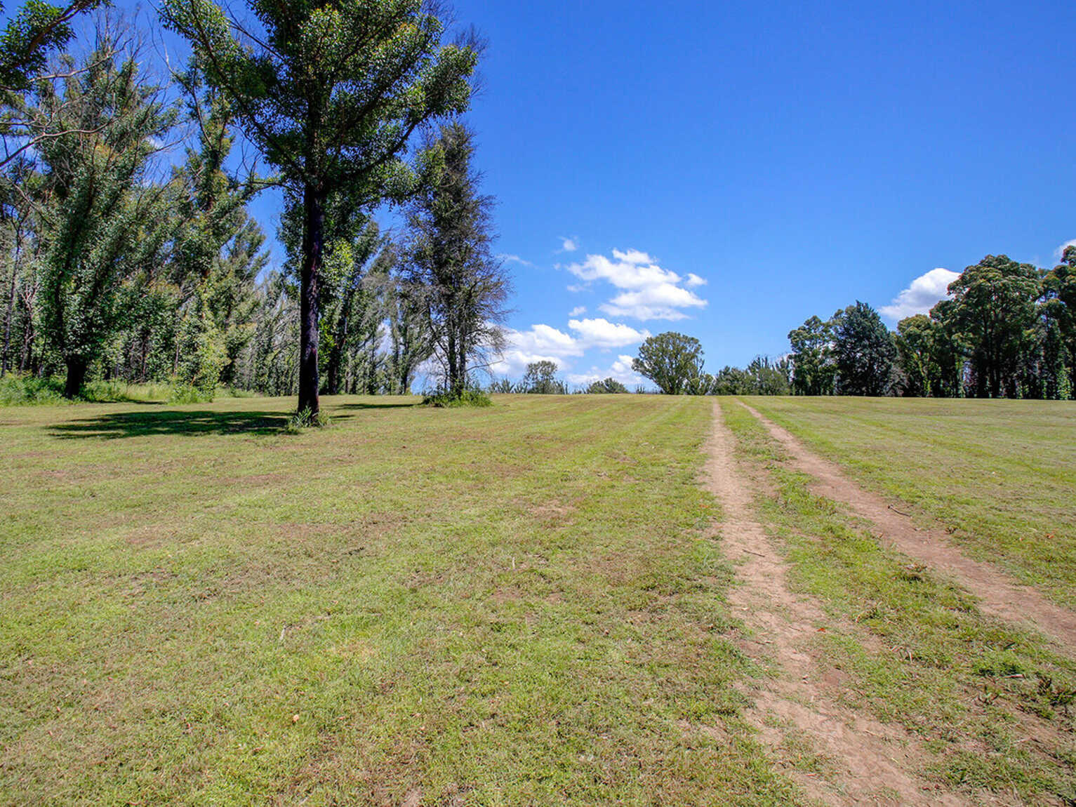 411 Spring Hill Road Meryla 411 Spring Hill Road Meryla