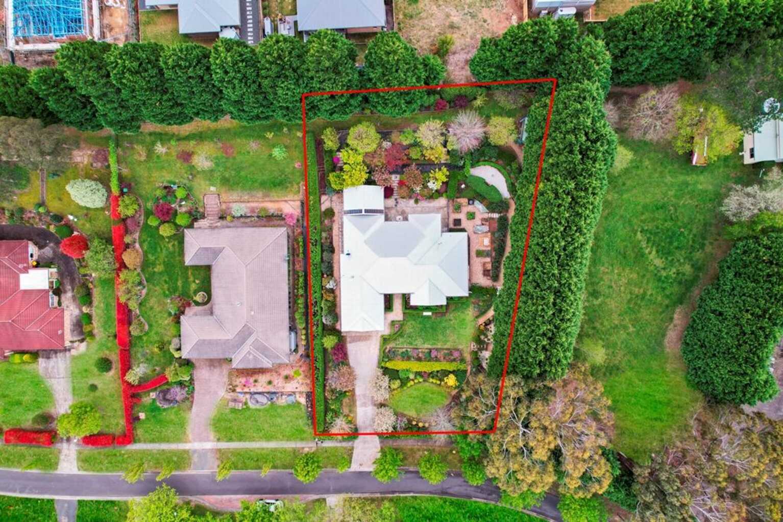10 Forwood Crescent Bundanoon 10 Forwood Crescent Bundanoon
