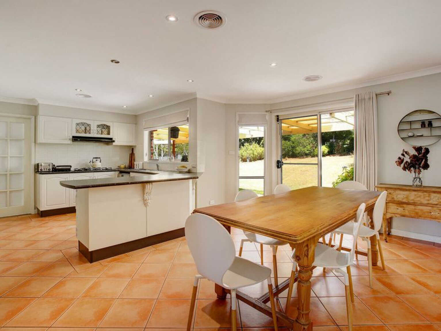 2 Hampton Crt Moss Vale 2 Hampton Crt Moss Vale
