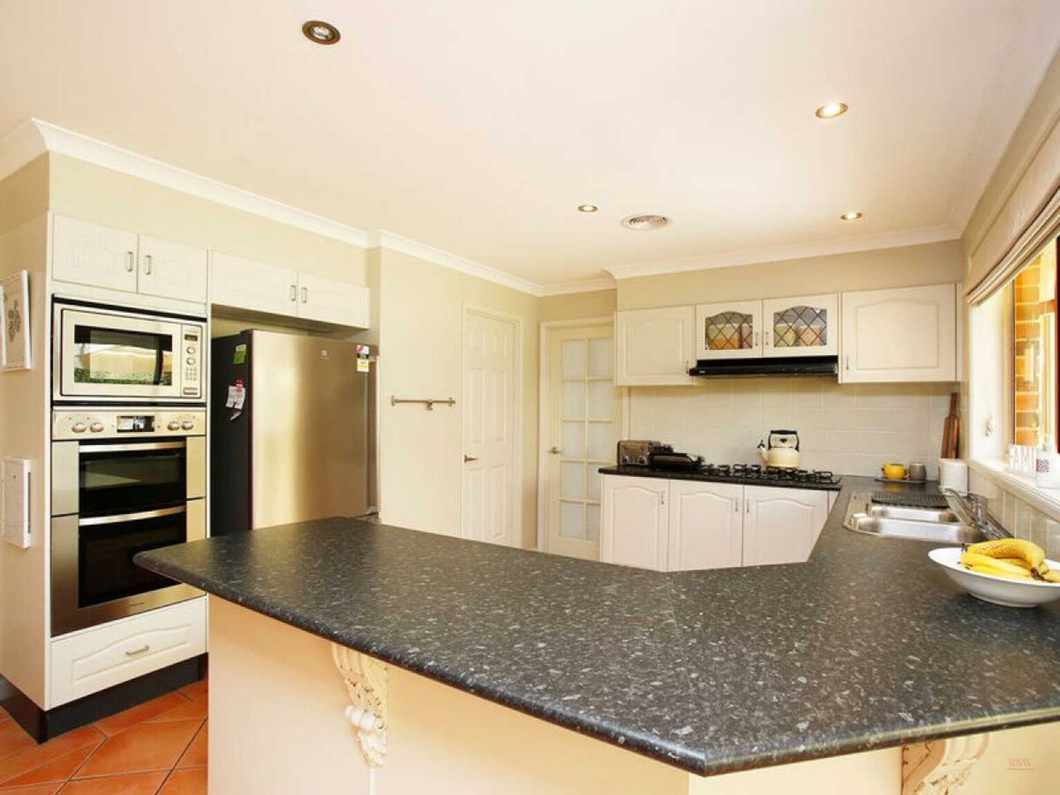 2 Hampton Crt Moss Vale 2 Hampton Crt Moss Vale