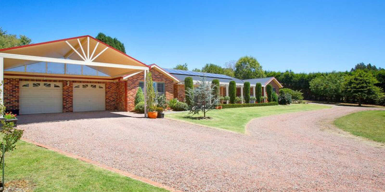 2 Hampton Crt Moss Vale 2 Hampton Crt Moss Vale