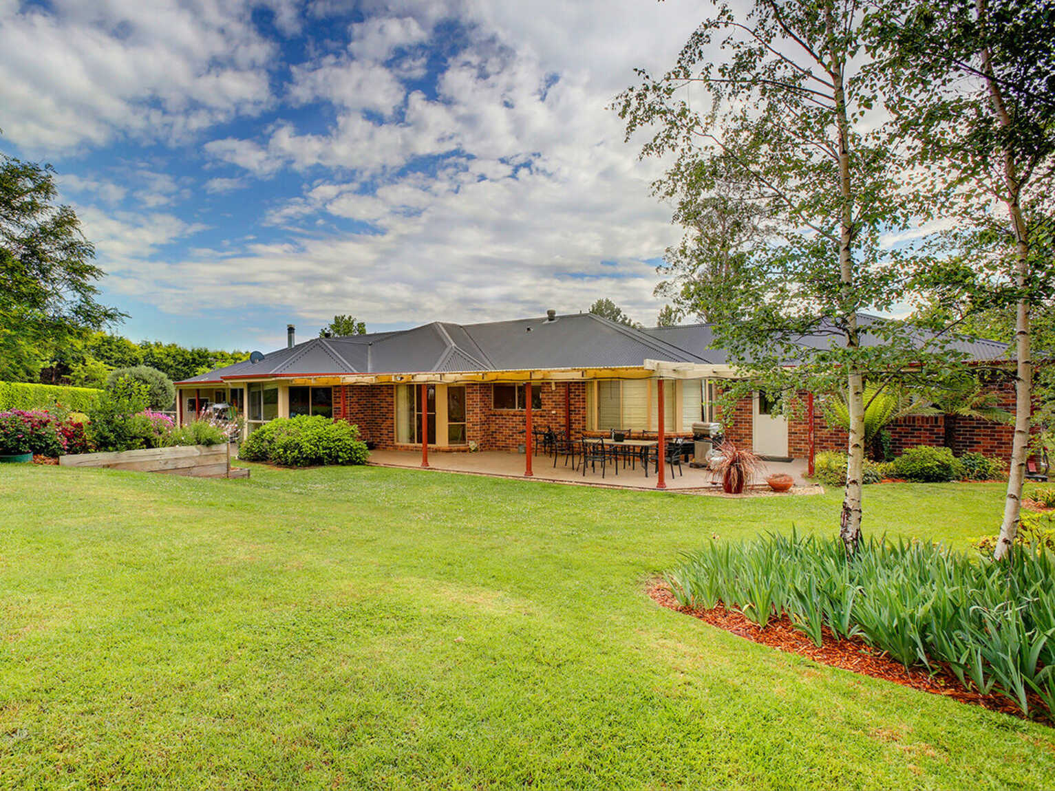 2 Hampton Crt Moss Vale 2 Hampton Crt Moss Vale