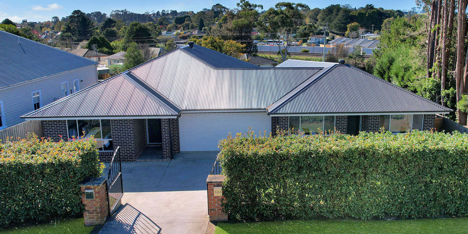 52 & 52a Yarrawa Street Moss Vale 52 & 52a Yarrawa Street Moss Vale