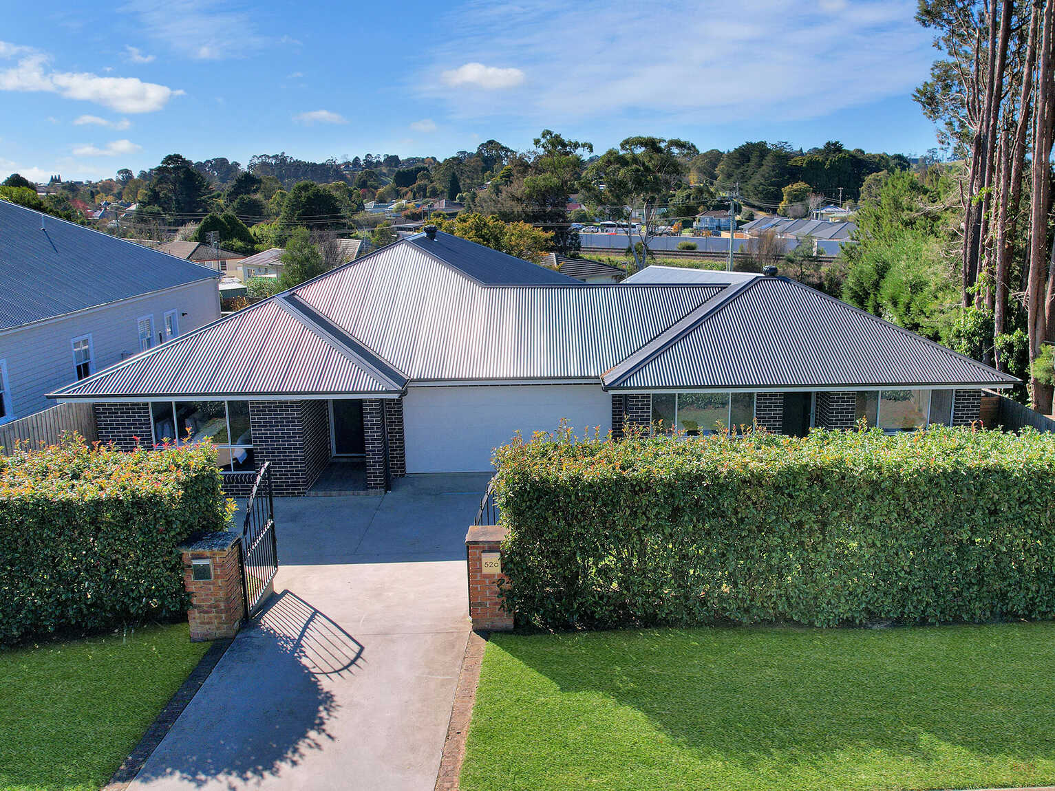 52 & 52a Yarrawa Street Moss Vale 52 & 52a Yarrawa Street Moss Vale
