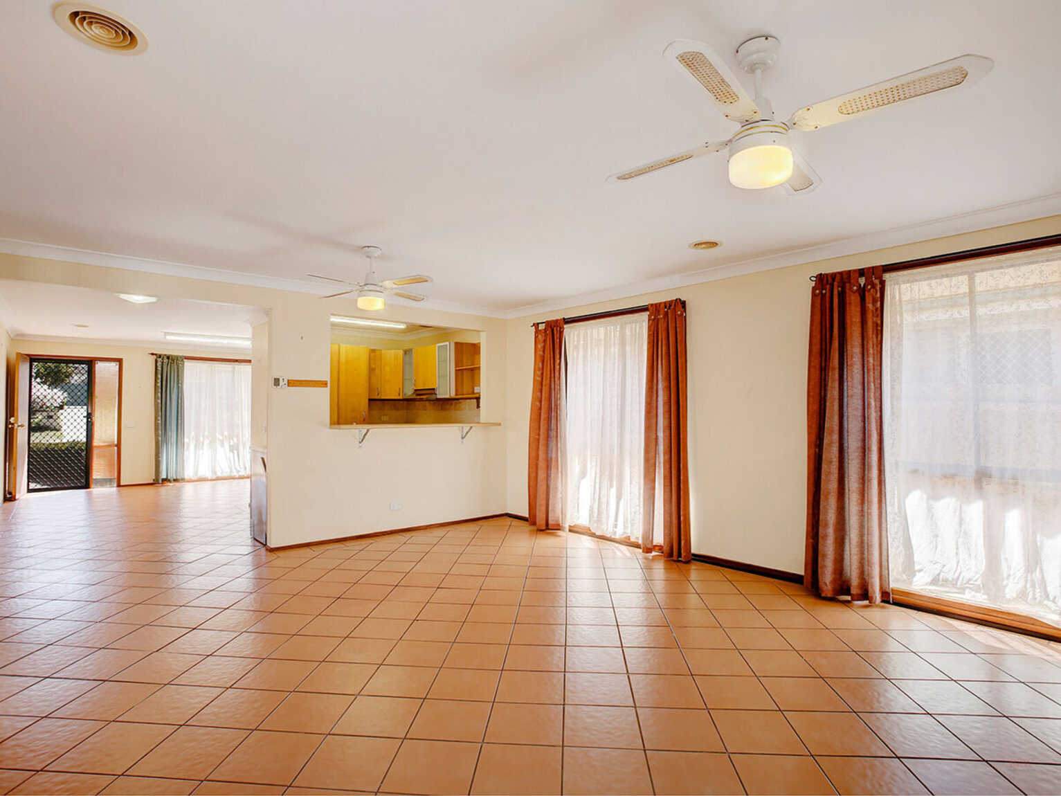 18 Roe Street Moss Vale 18 Roe Street Moss Vale