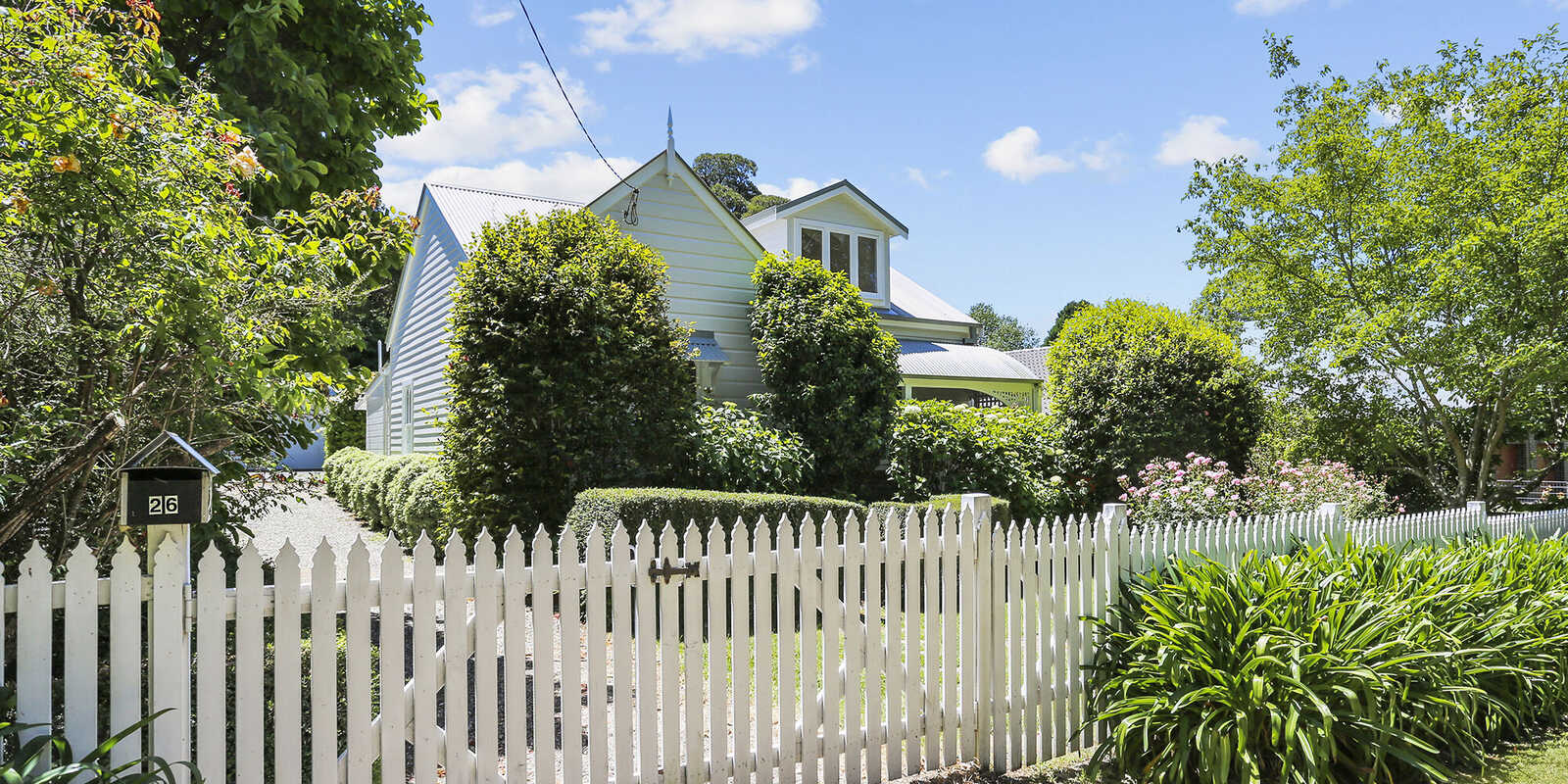 26 Charlotte Street Robertson 26 Charlotte Street Robertson