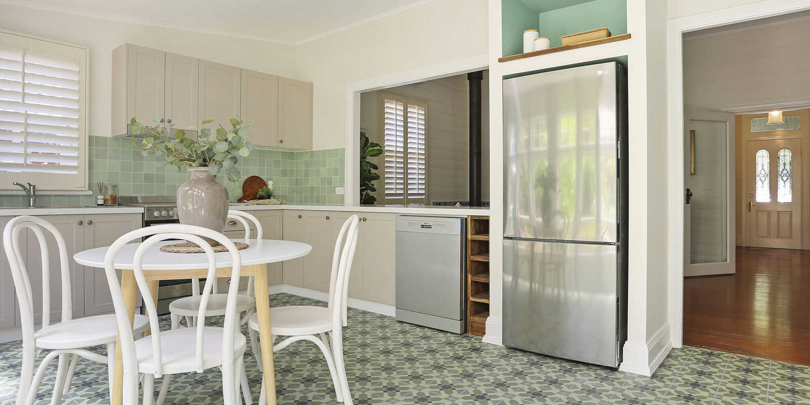 26 Charlotte Street Robertson 26 Charlotte Street Robertson