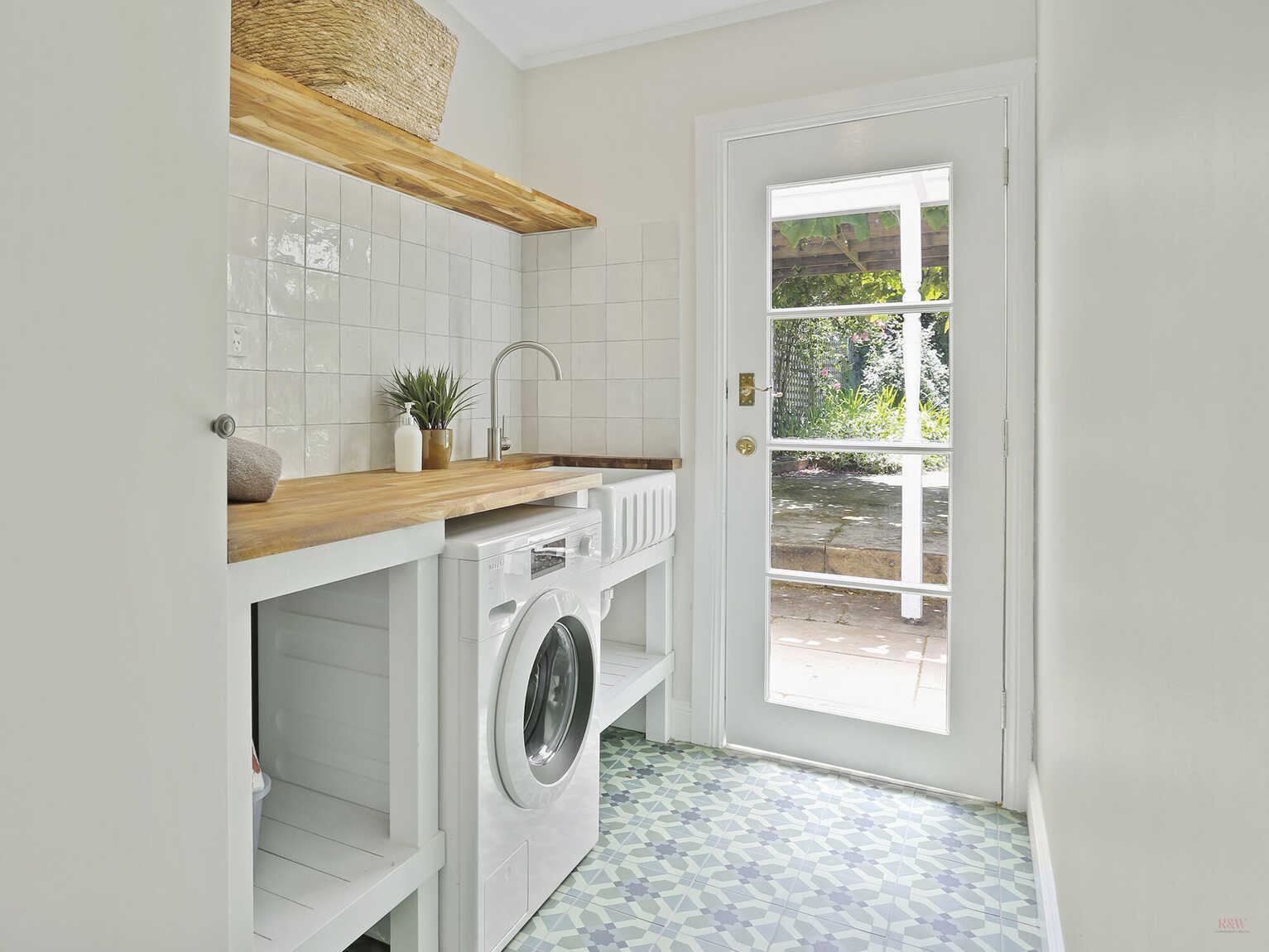 26 Charlotte Street Robertson 26 Charlotte Street Robertson