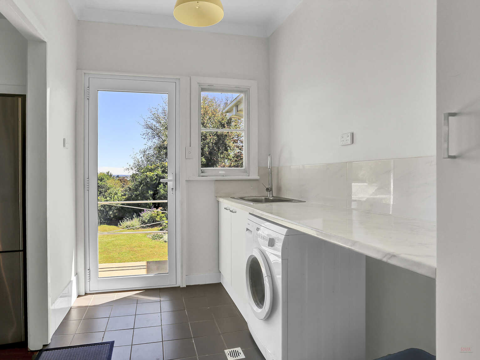 2a Pine Street Moss Vale 2a Pine Street Moss Vale