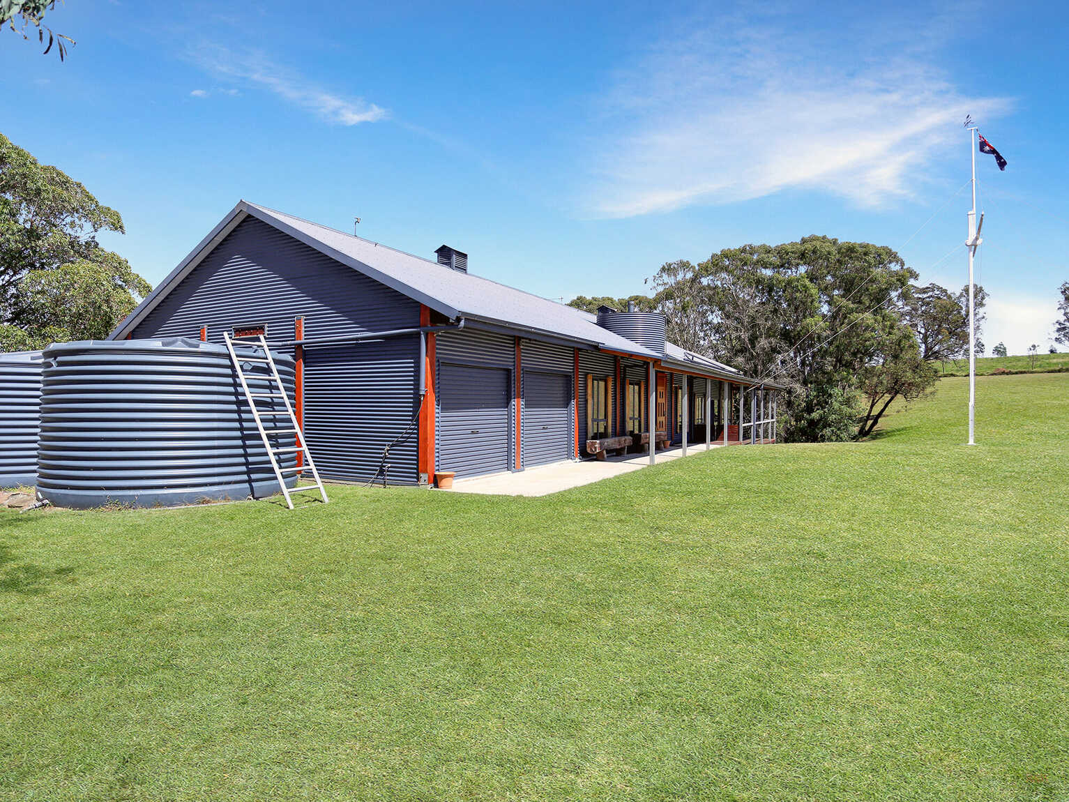 2295 Tugalong Road Canyonleigh