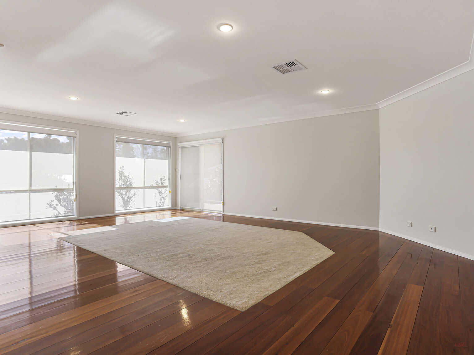 10 Thwaites Drive Moss Vale 10 Thwaites Drive Moss Vale