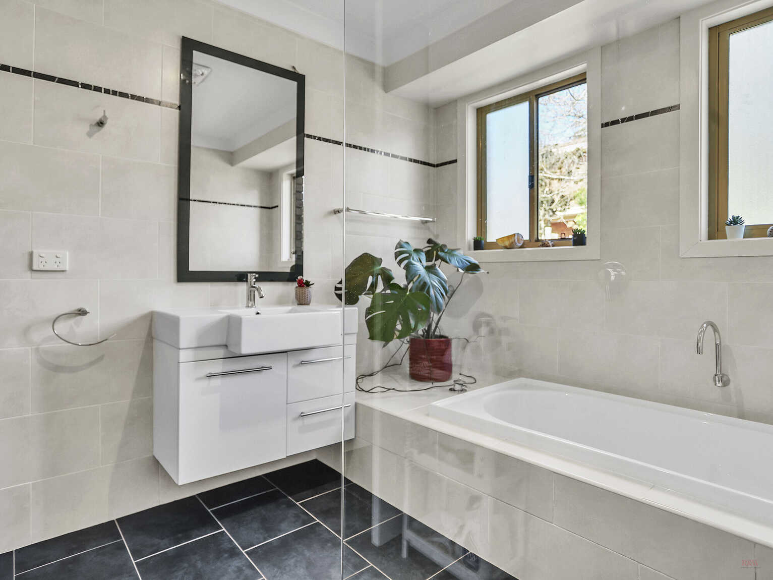 12 Watkins Drive Moss Vale 12 Watkins Drive Moss Vale