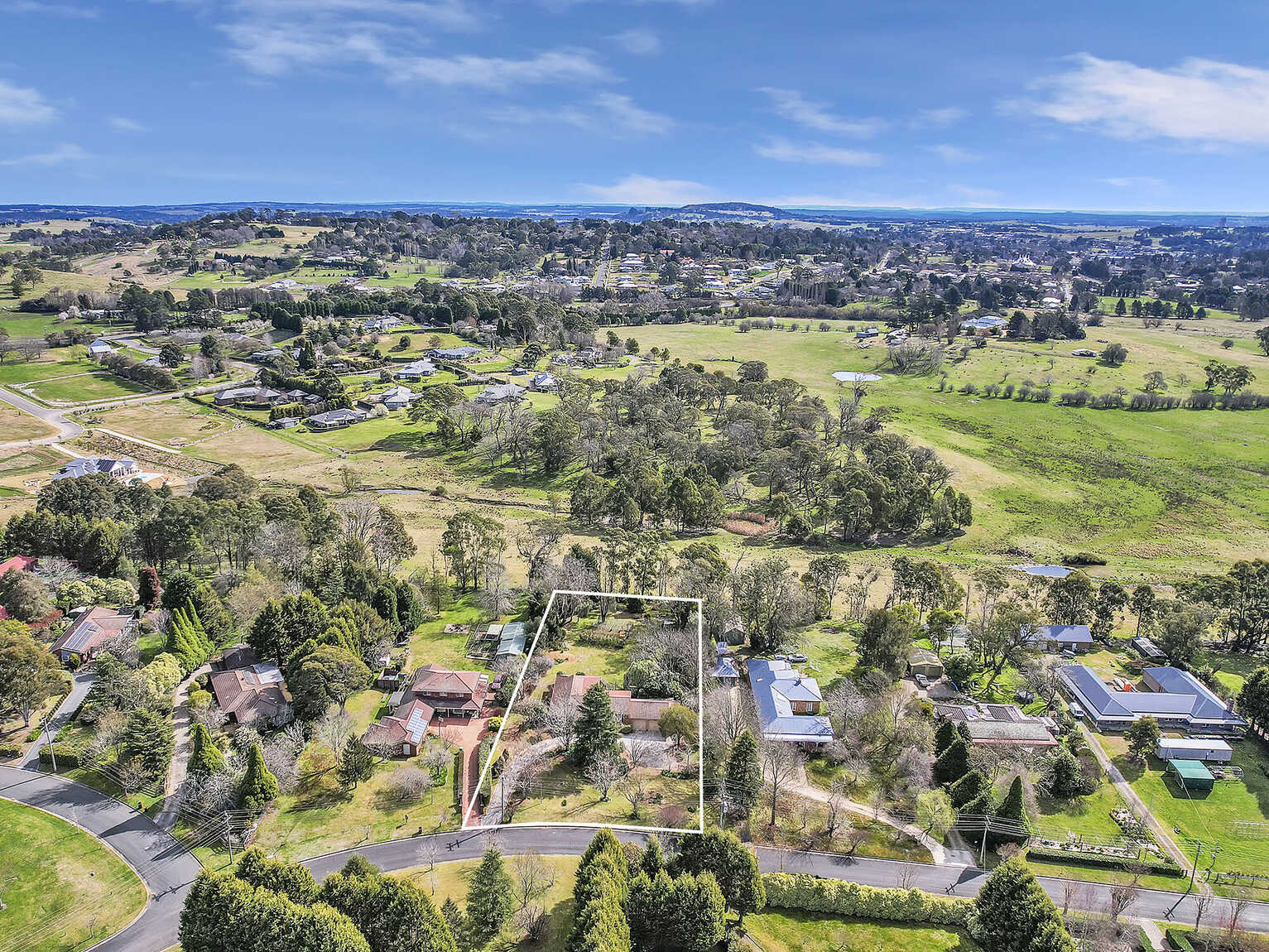 12 Watkins Drive Moss Vale 12 Watkins Drive Moss Vale