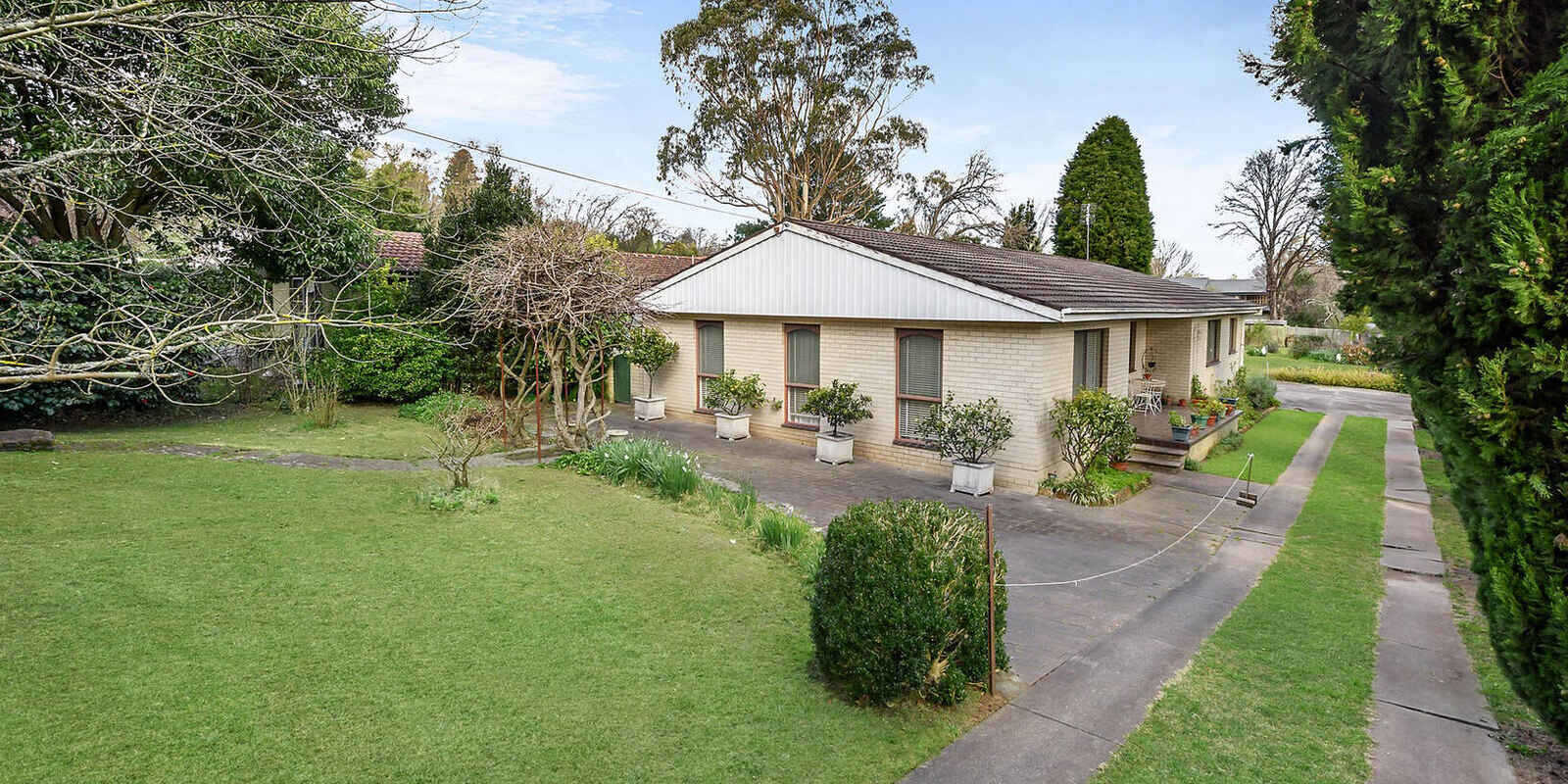 17 Banksia Street Bowral 17 Banksia Street Bowral