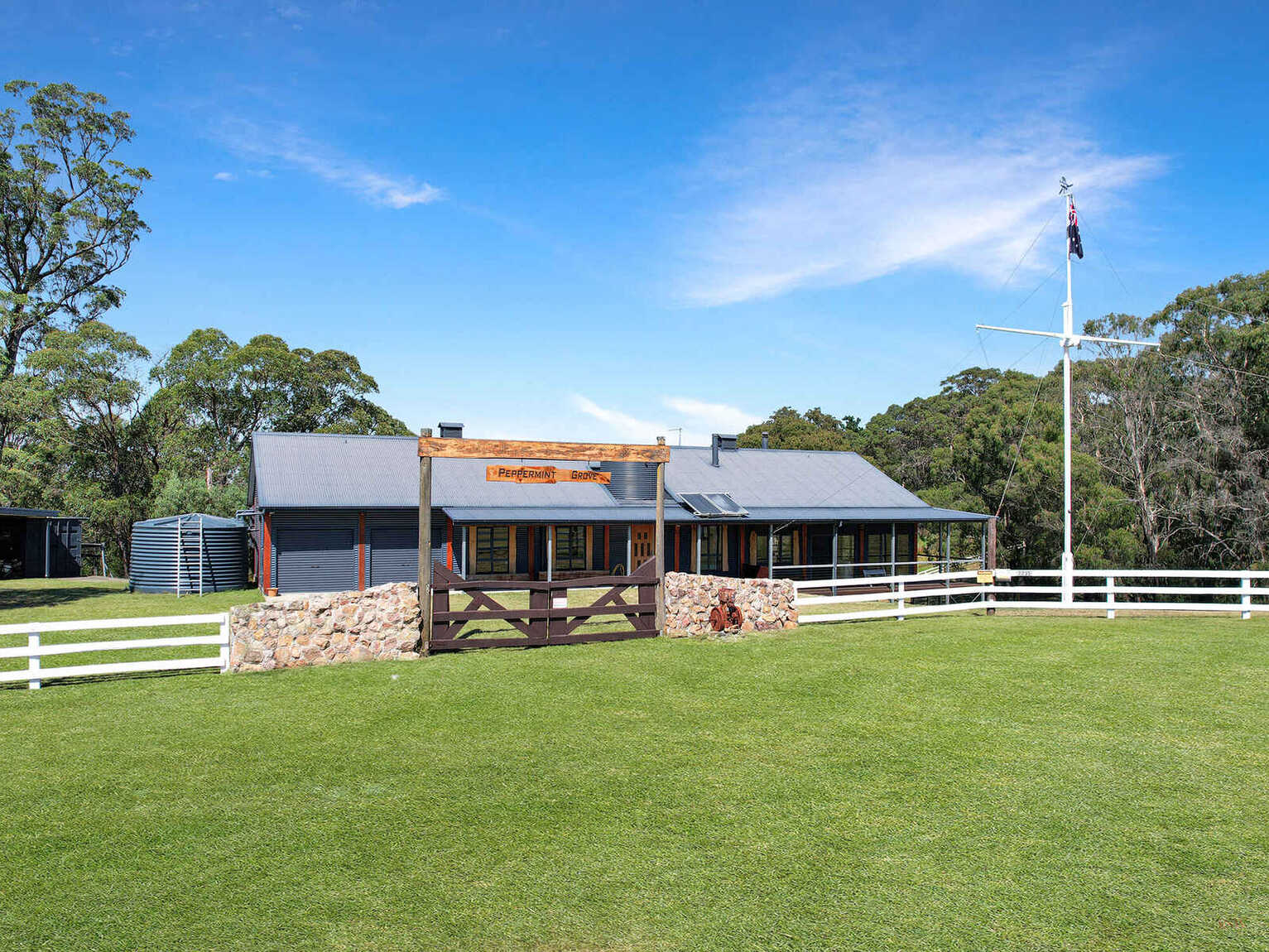 2295 Tugalong Road Canyonleigh 2295 Tugalong Road Canyonleigh