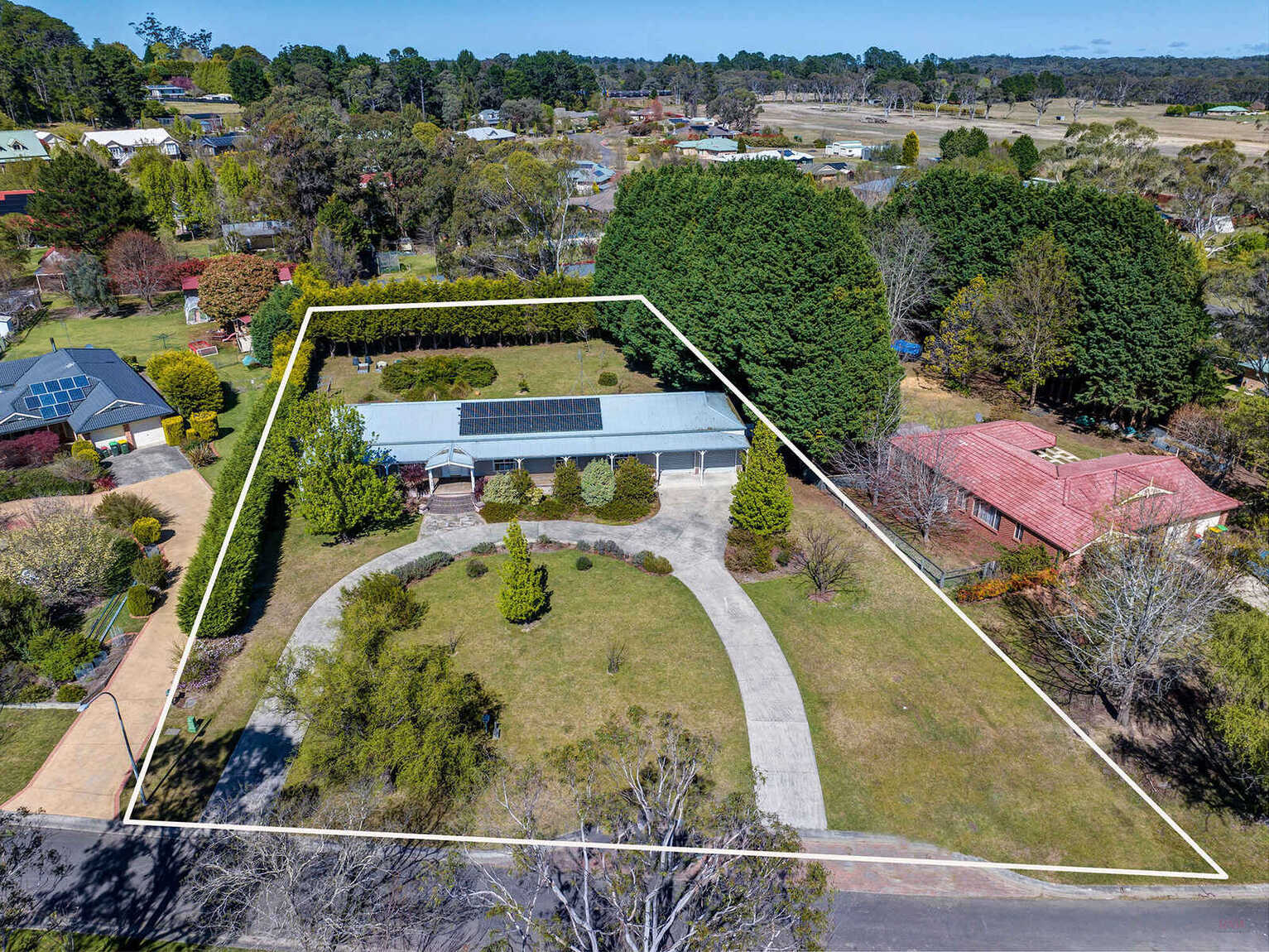 13 Forwood Crescent Bundanoon 13 Forwood Crescent Bundanoon