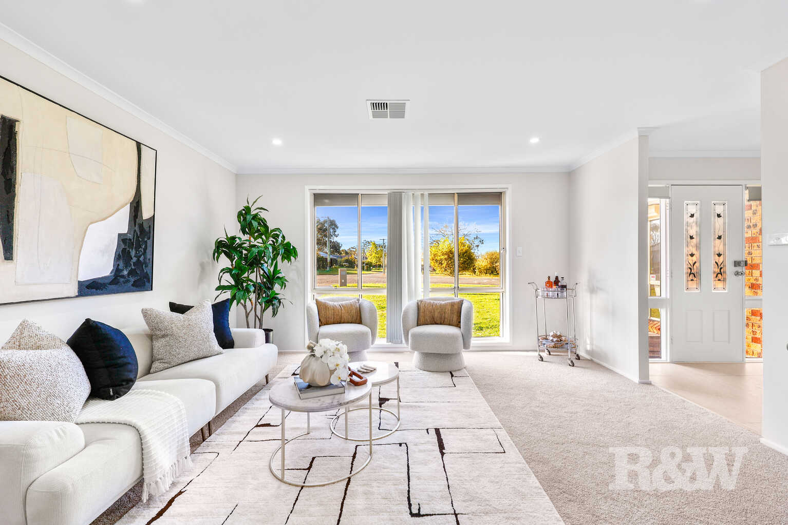27 St James Place Appin 27 St James Place Appin