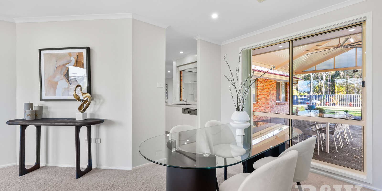 27 St James Place Appin 27 St James Place Appin
