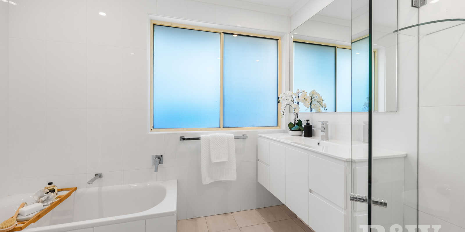 27 St James Place Appin 27 St James Place Appin