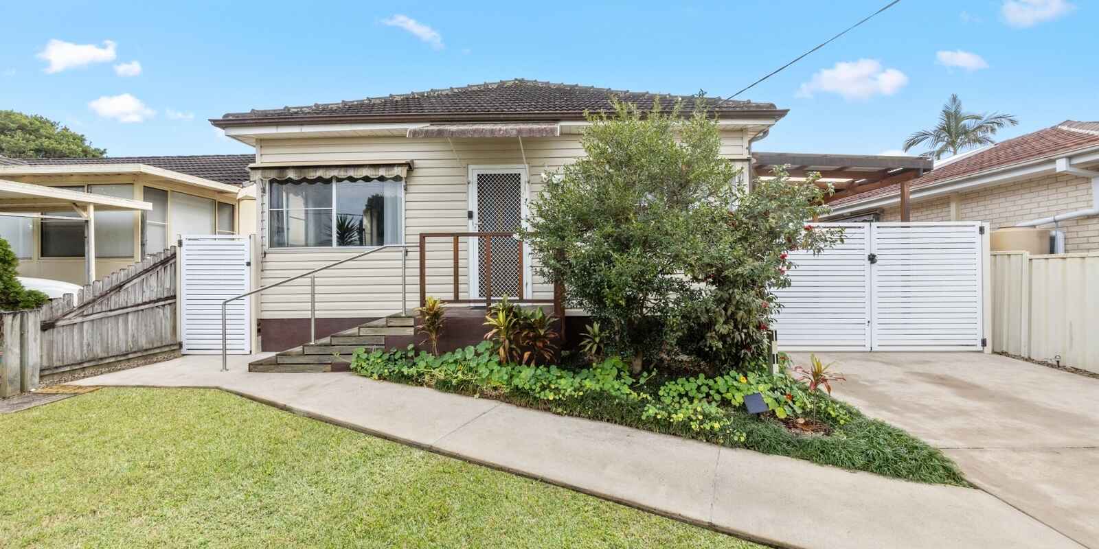 71 Karingi Street Ettalong Beach 71 Karingi Street Ettalong Beach