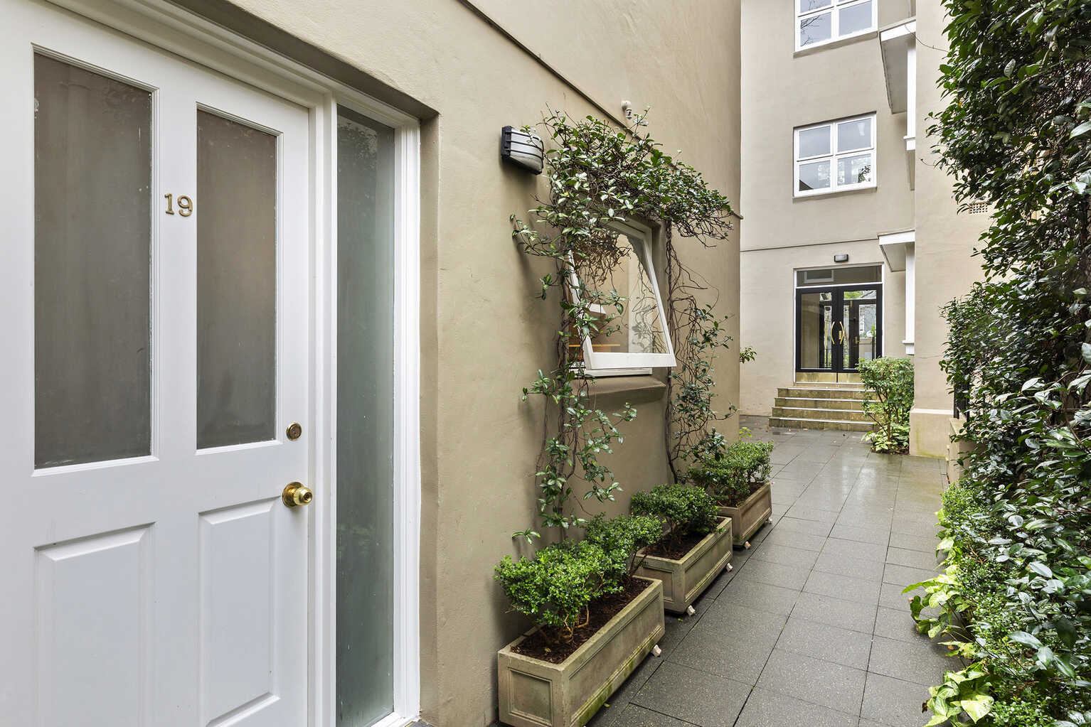 19/3 McDonald Street Potts Point 19/3 McDonald Street Potts Point